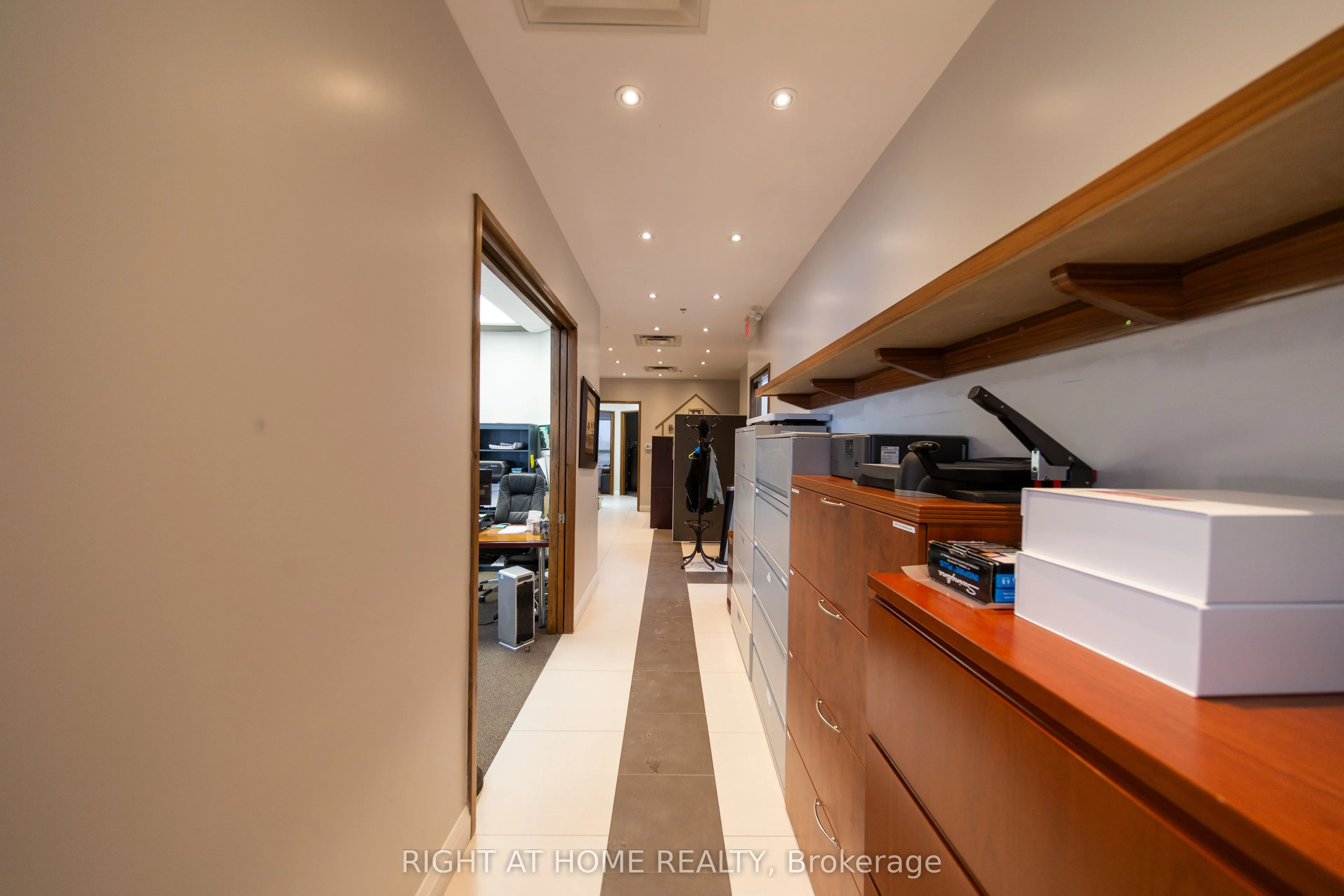 636 Edward Avenue, #14