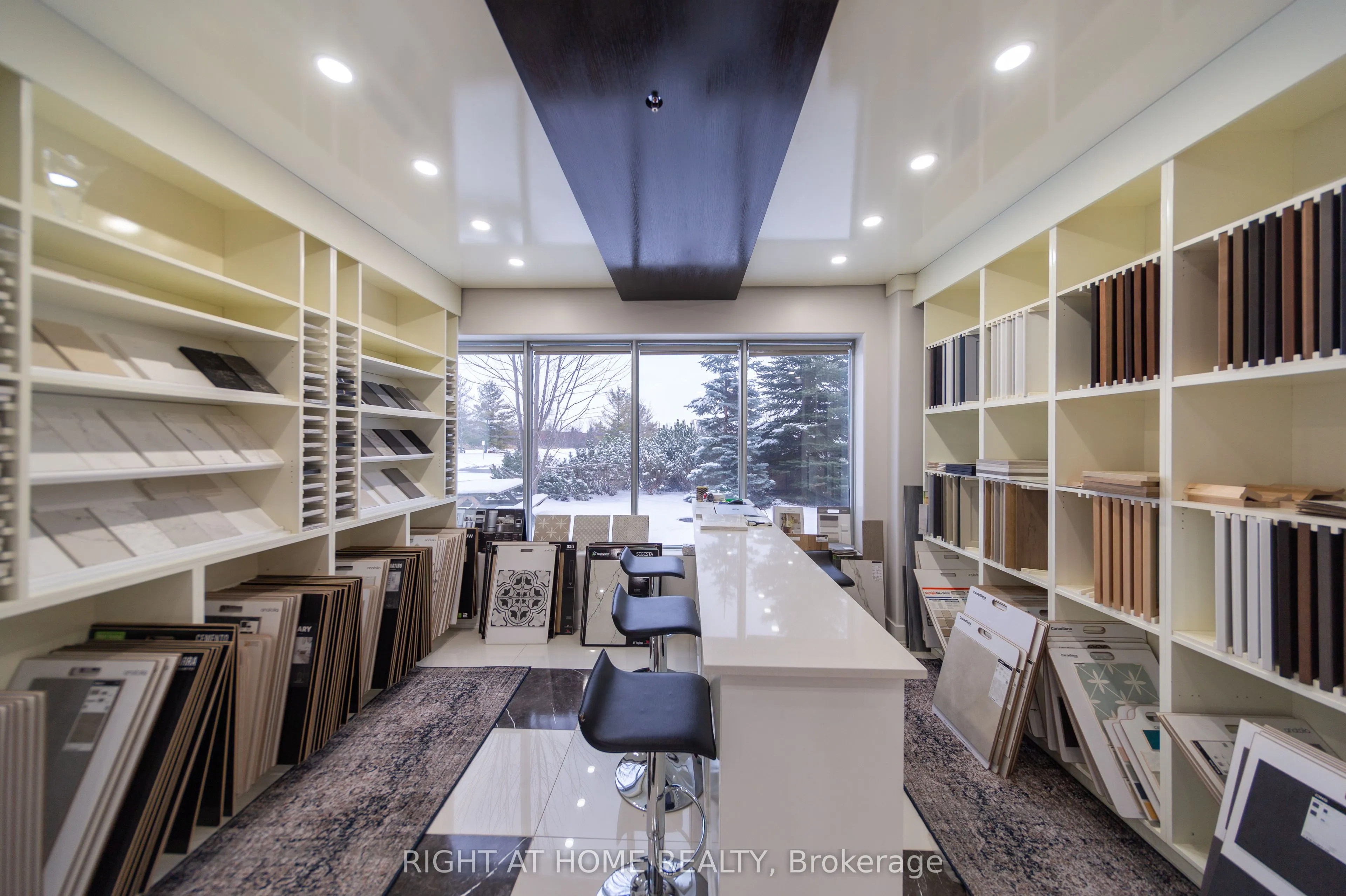 636 Edward Avenue, #14