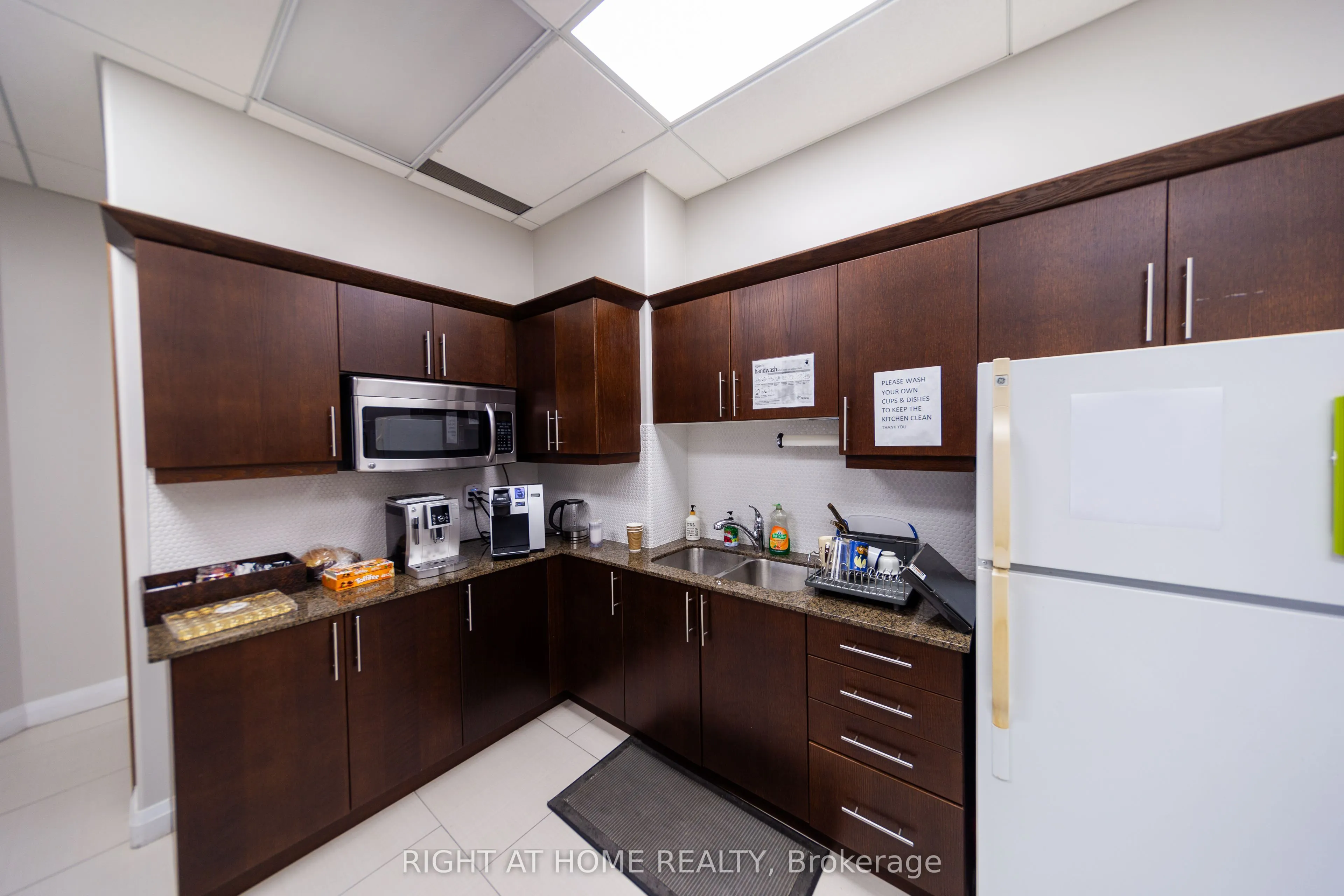 636 Edward Avenue, #14