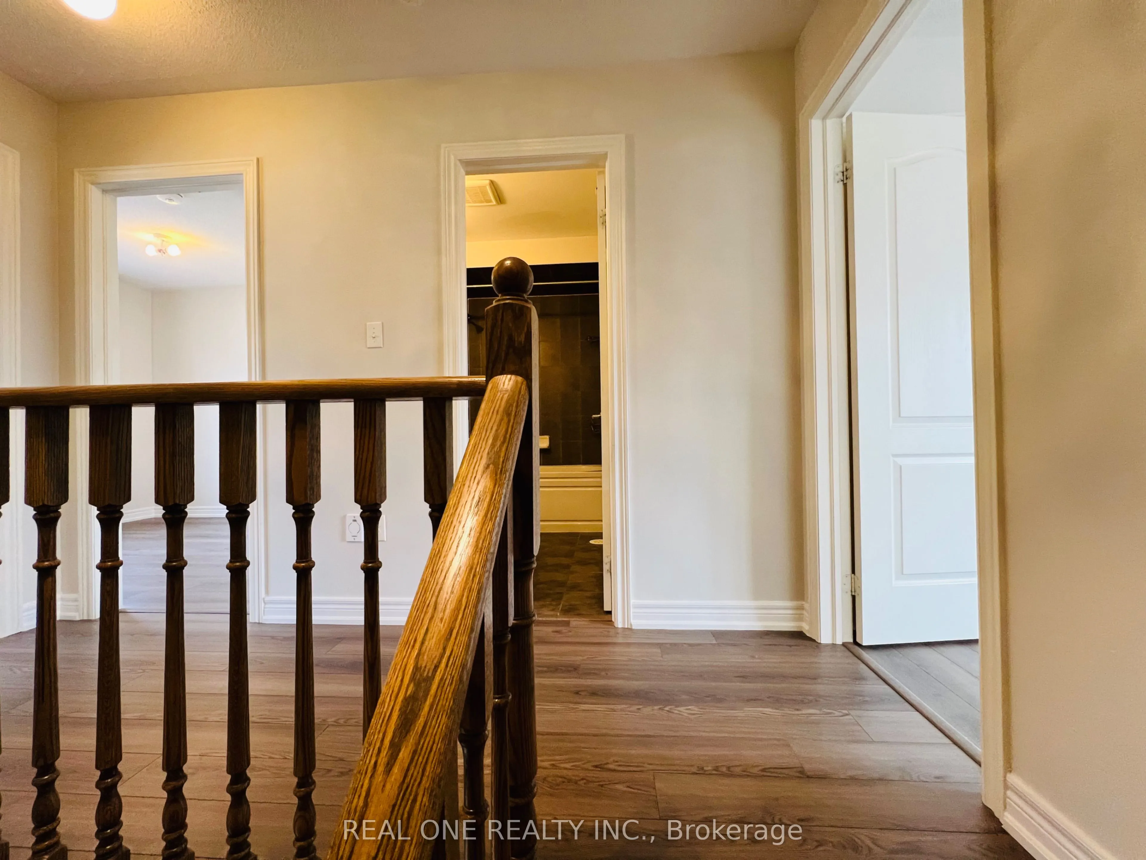 83 Roy Grove Way