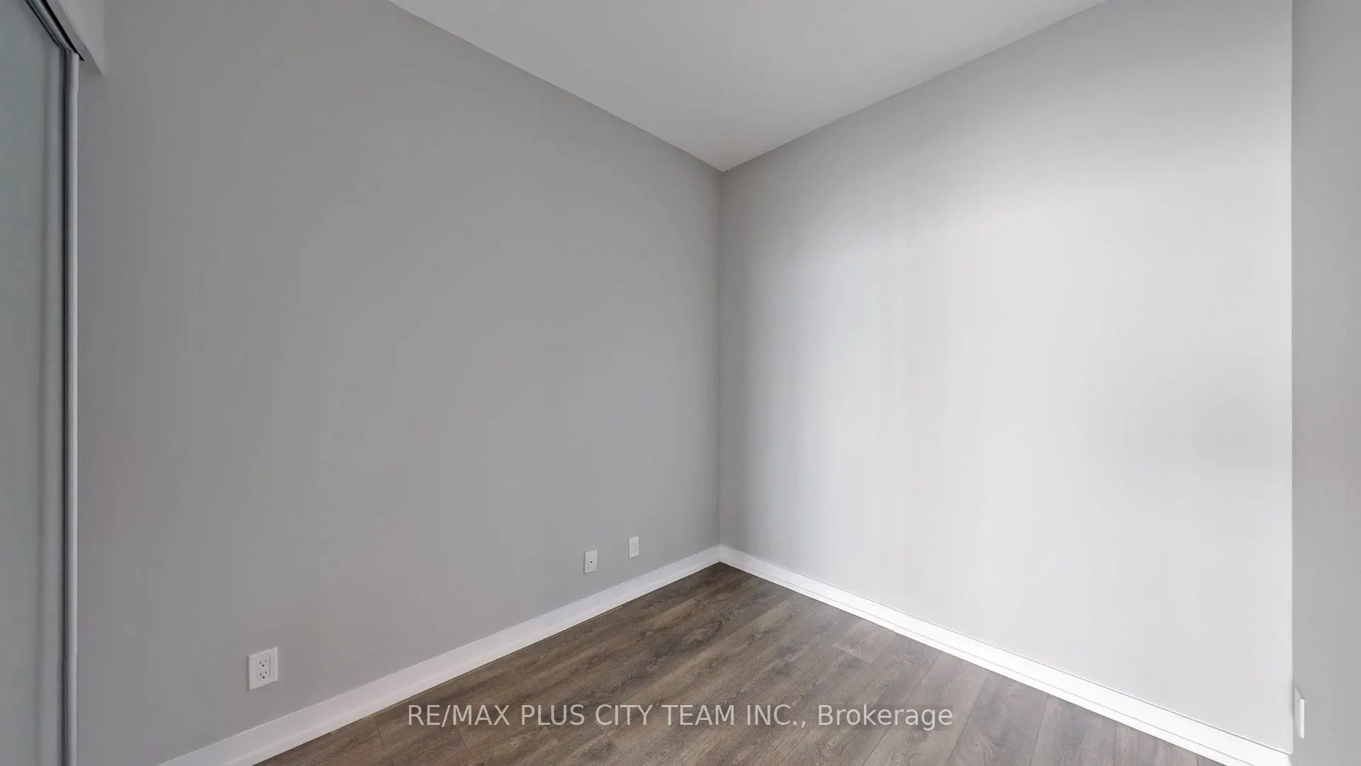 950 Portage Parkway, #4215