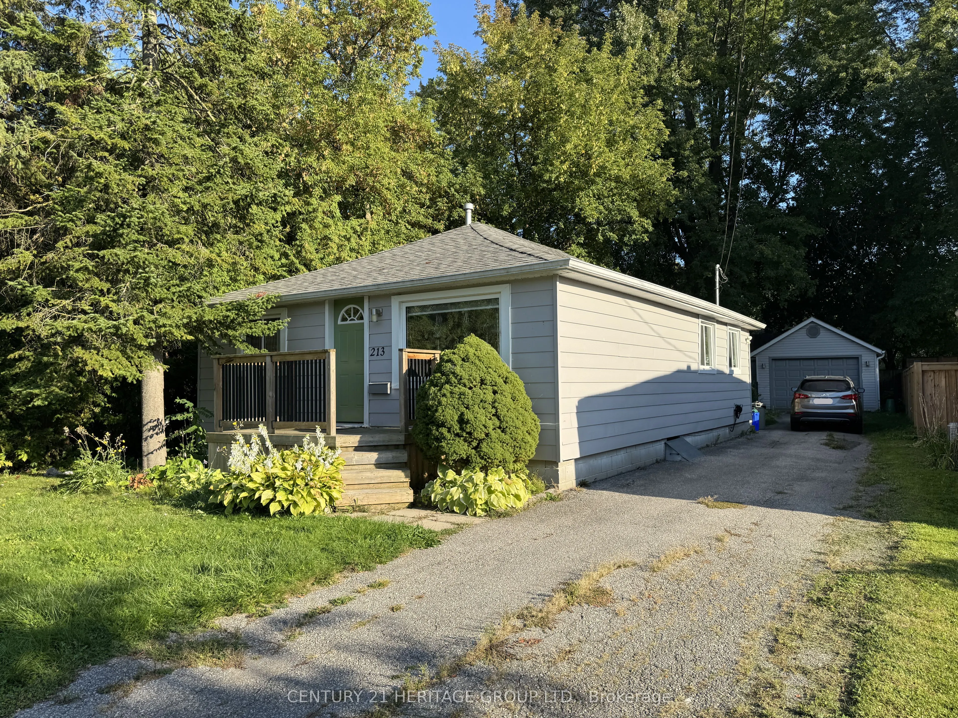 213 Pleasant Boulevard