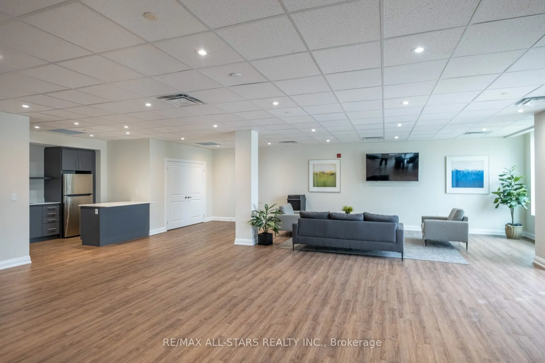 5917 Main Street, #309