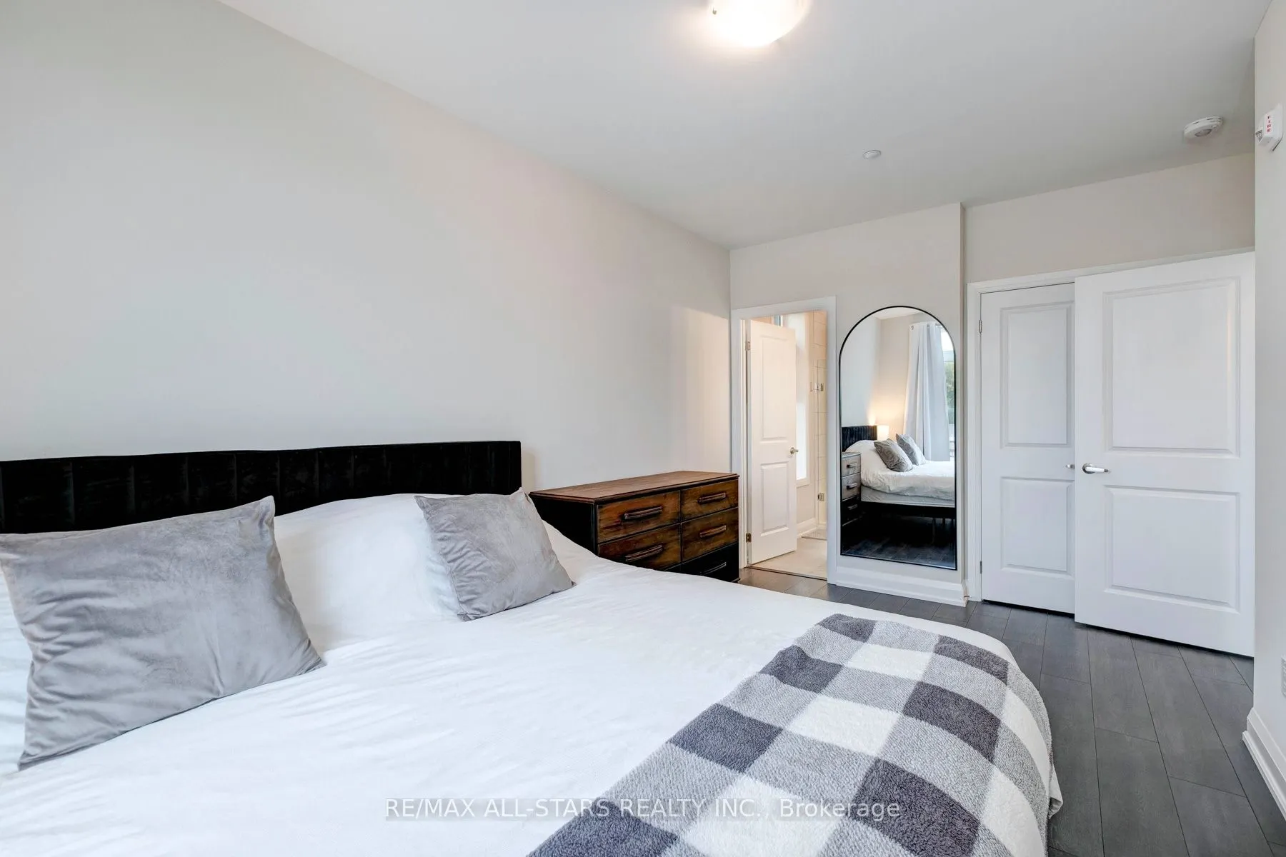 5917 Main Street, #309