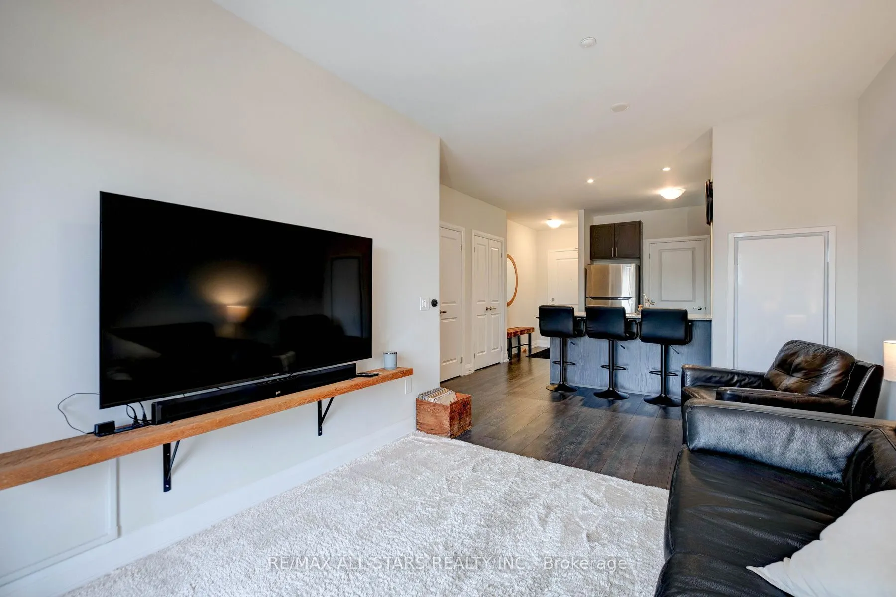 5917 Main Street, #309