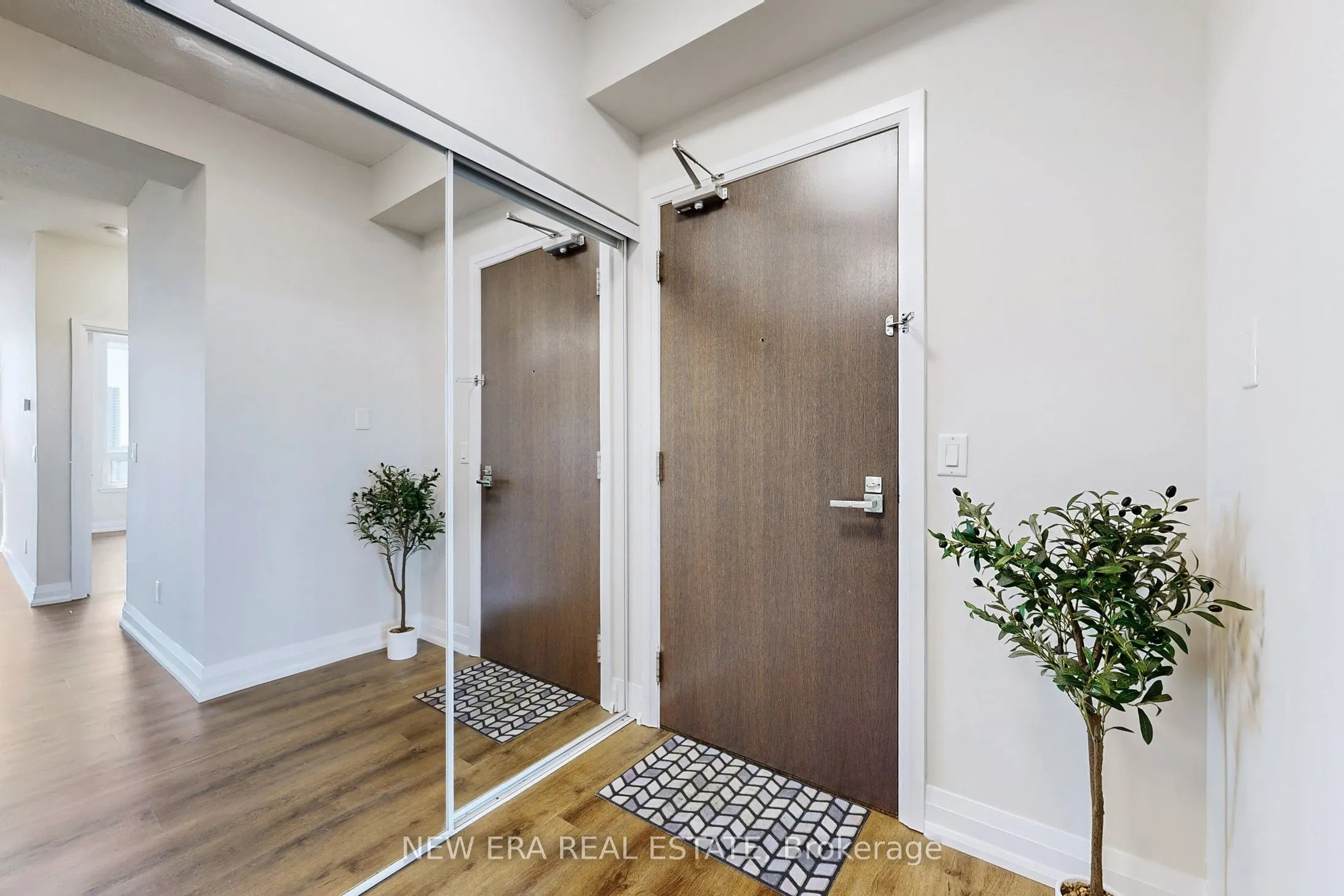 75 North Park Road, #1206
