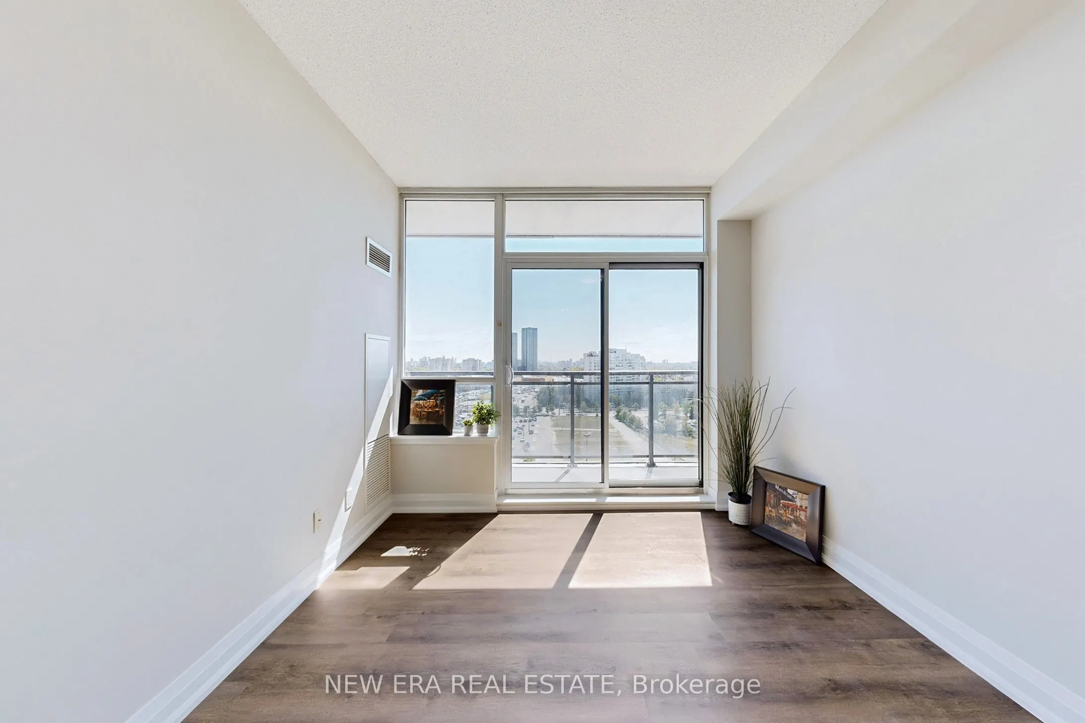 75 North Park Road, #1206