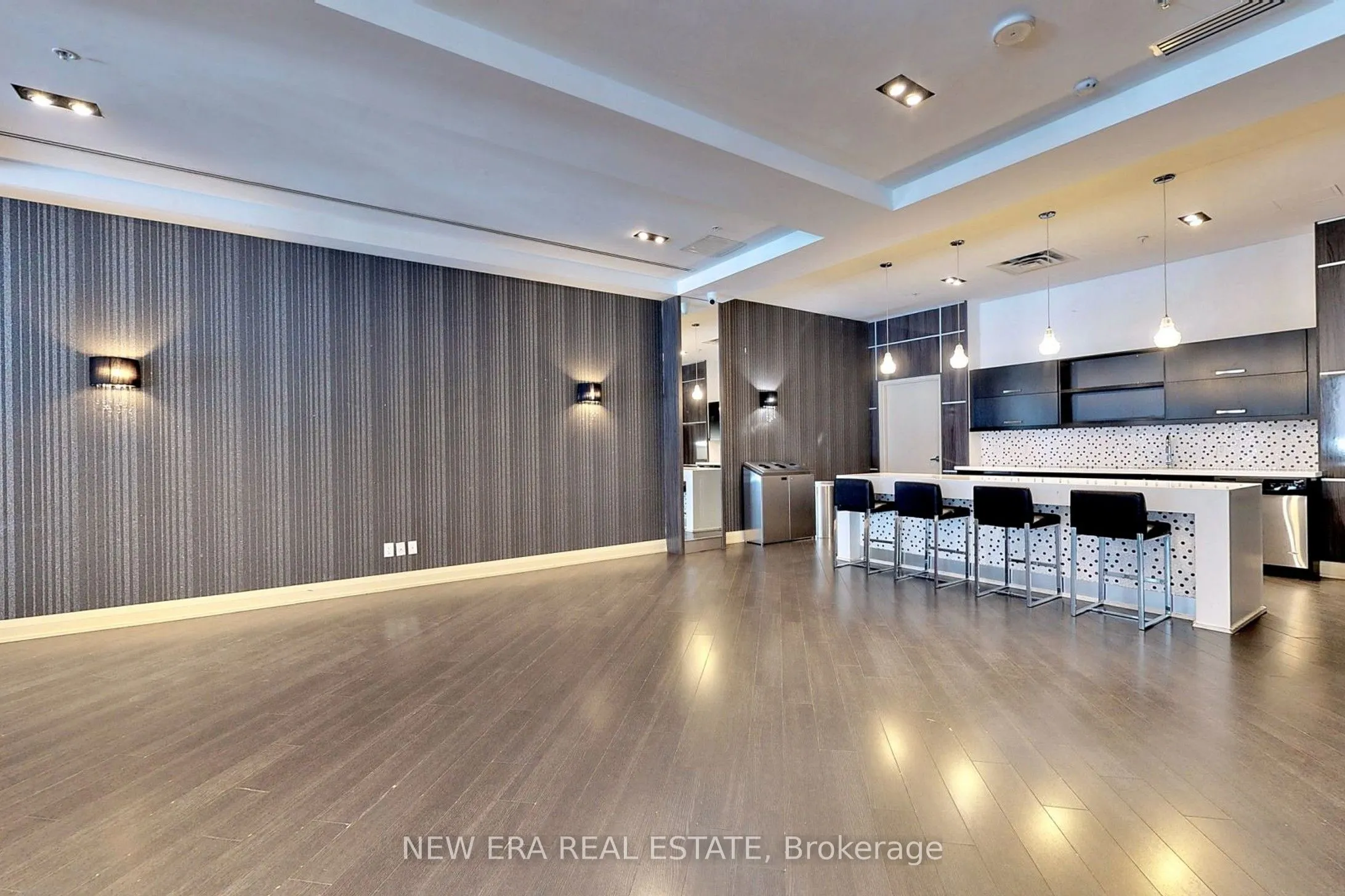 75 North Park Road, #1206