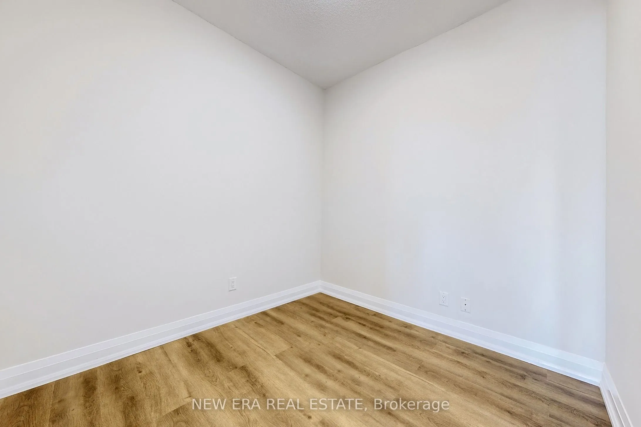 75 North Park Road, #1206