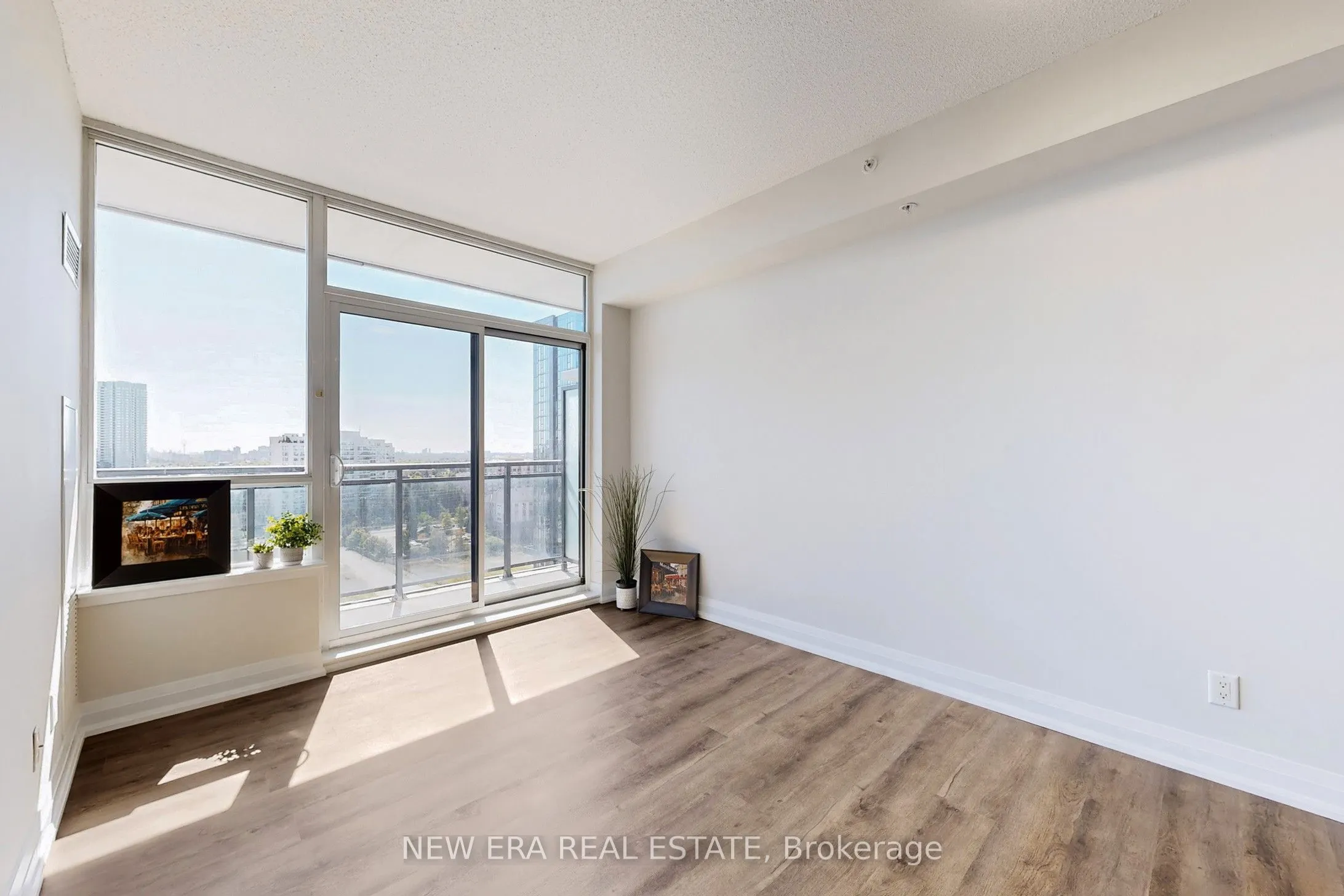 75 North Park Road, #1206