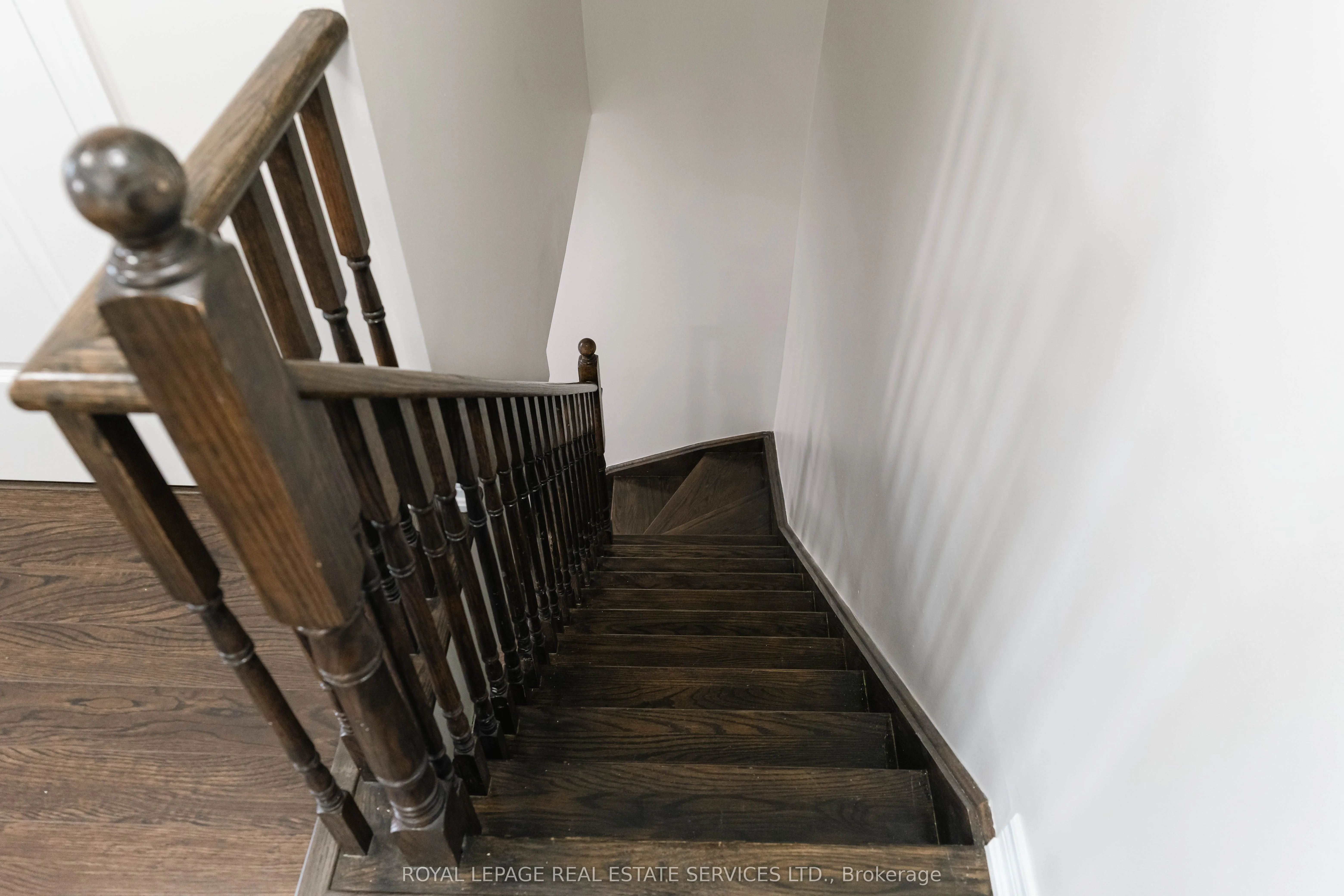 9621 Jane Street, #13