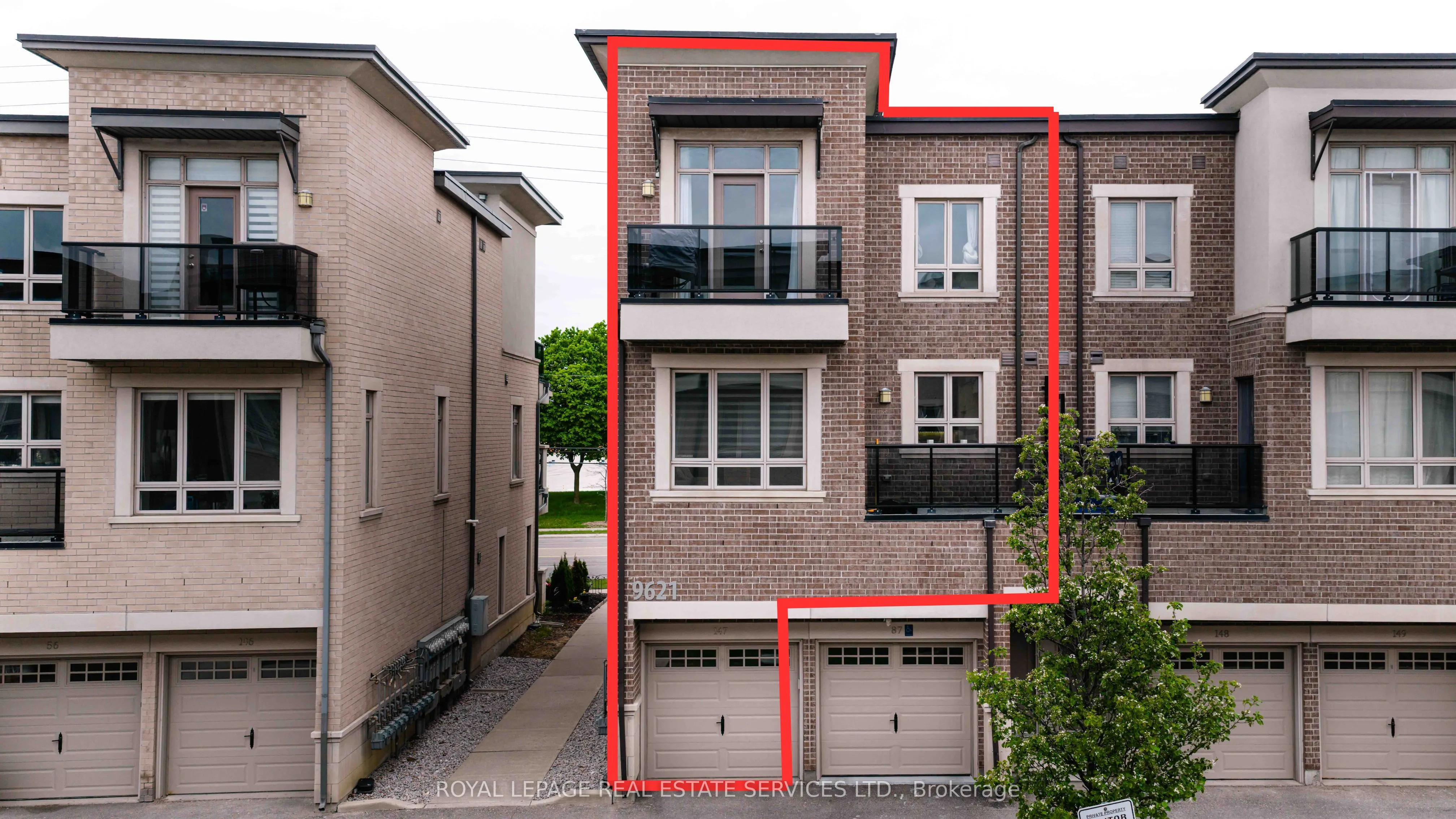 9621 Jane Street, #13