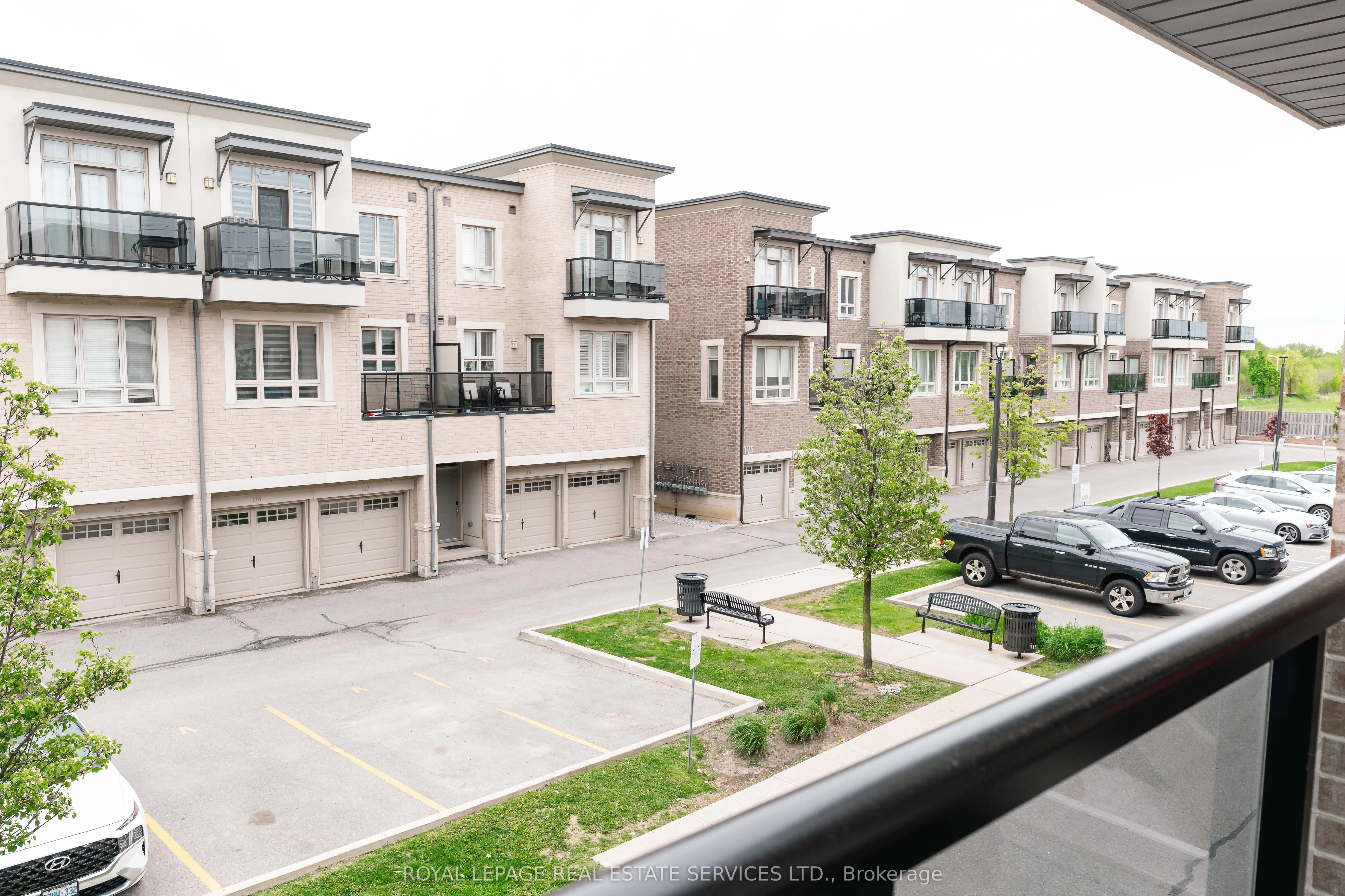 9621 Jane Street, #13