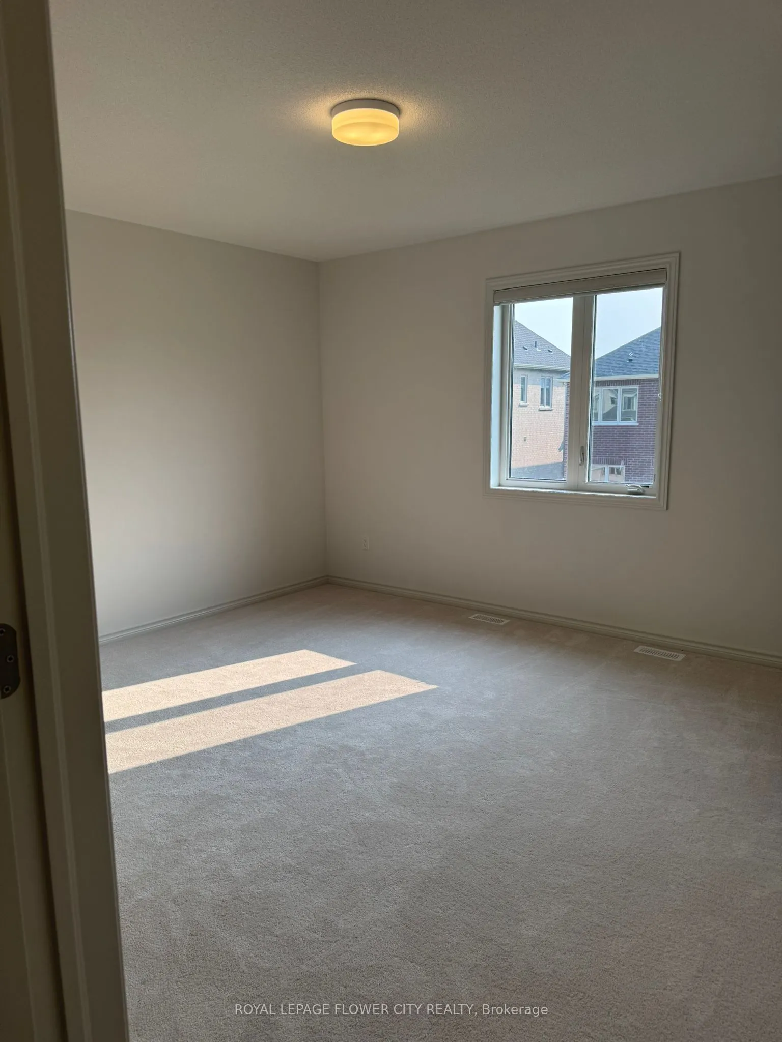 32 Twinleaf Crescent