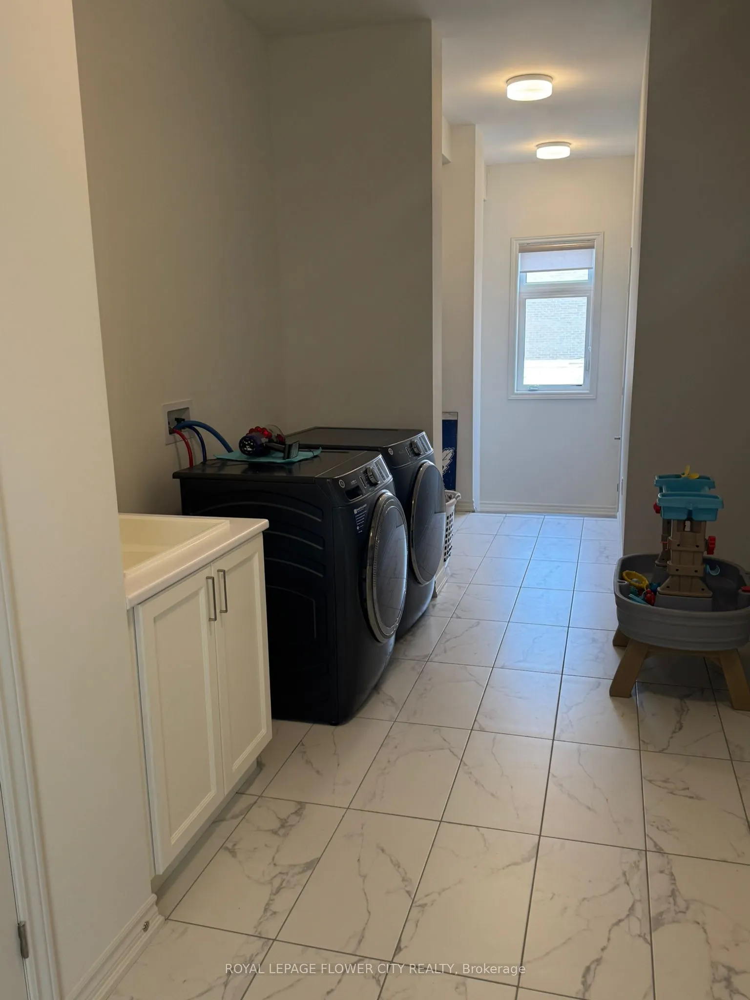 32 Twinleaf Crescent