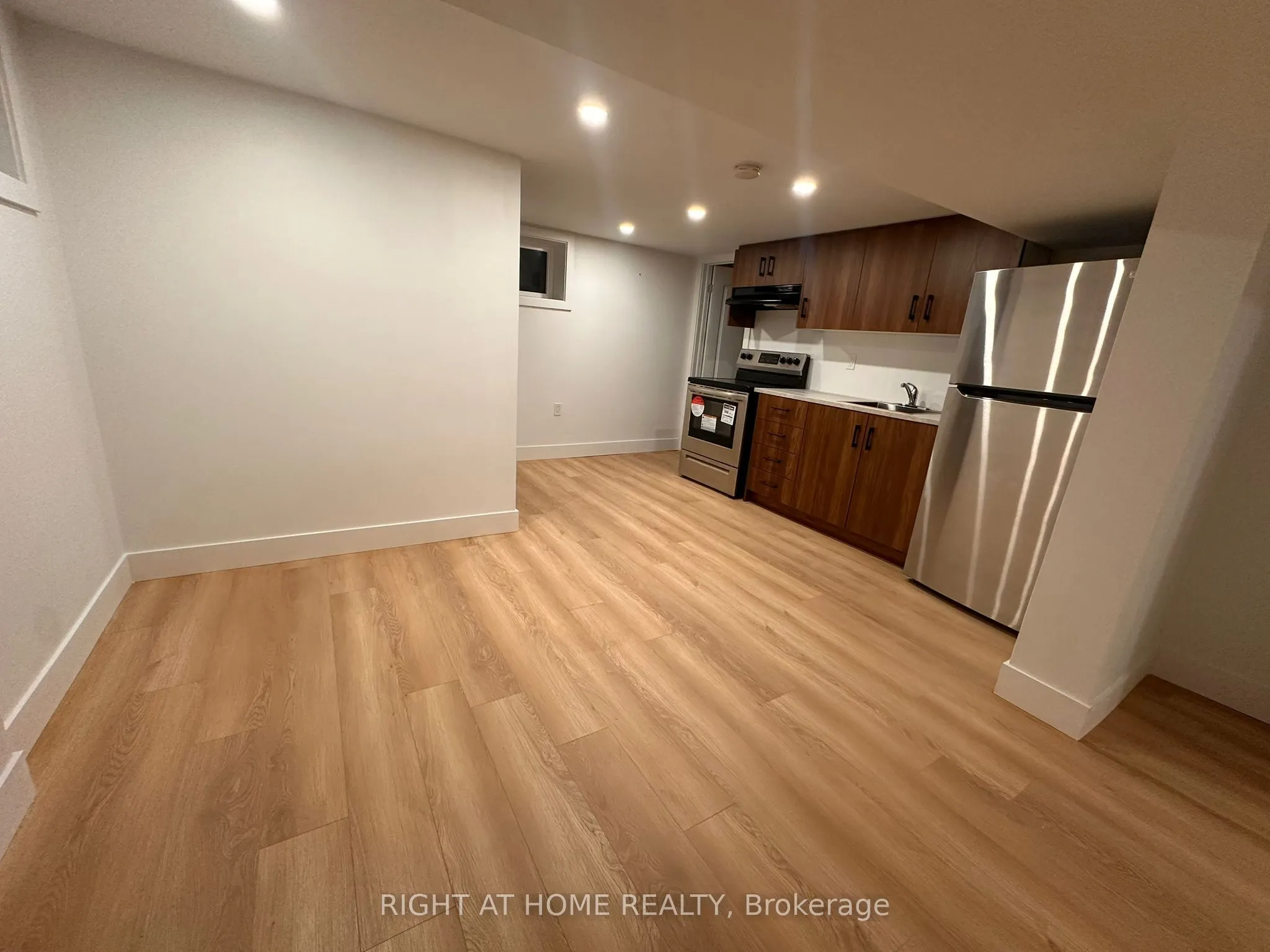 24 Sunbay Court, #Bsmt 1