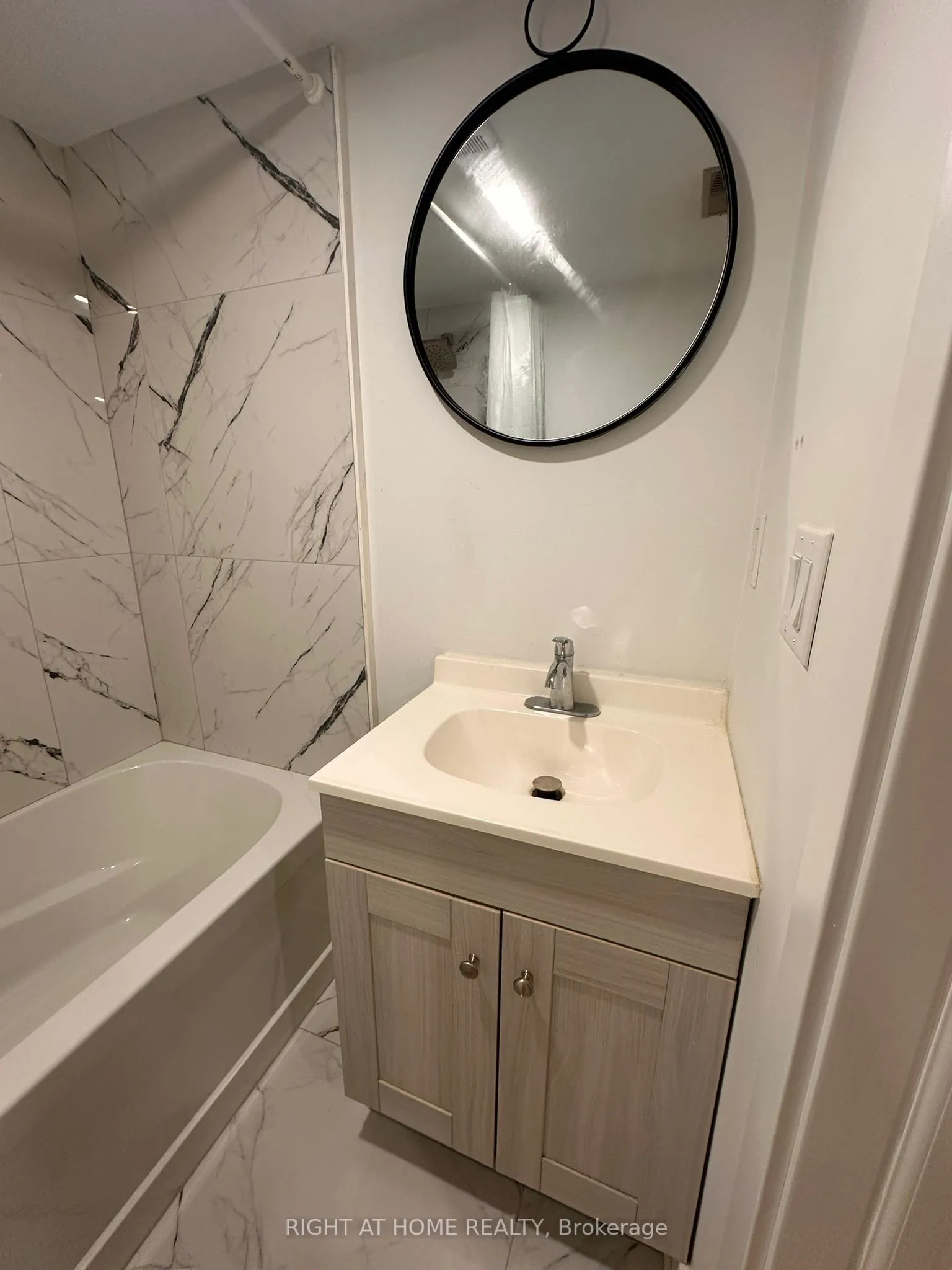 24 Sunbay Court, #Bsmt 1
