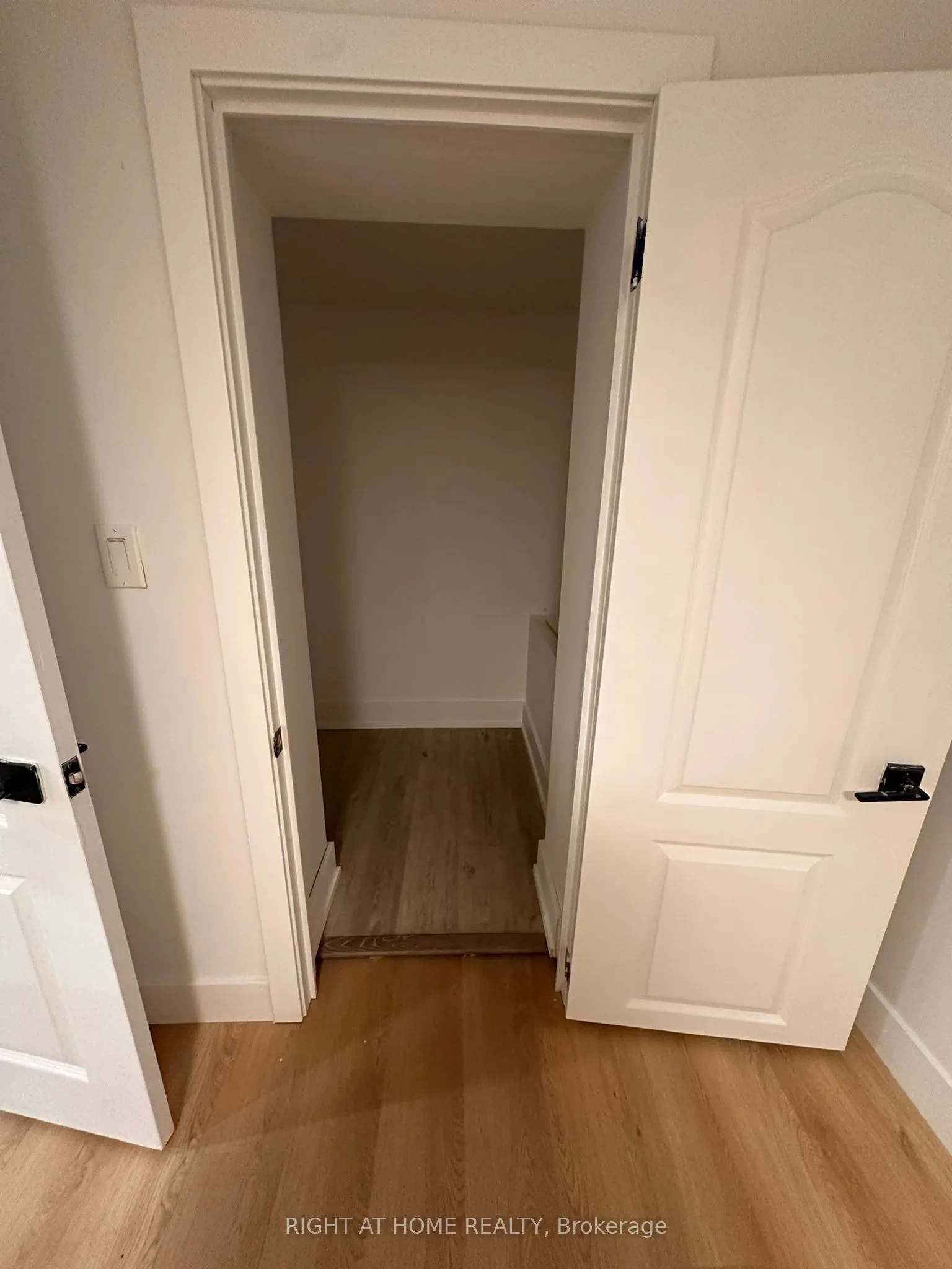 24 Sunbay Court, #Bsmt 1