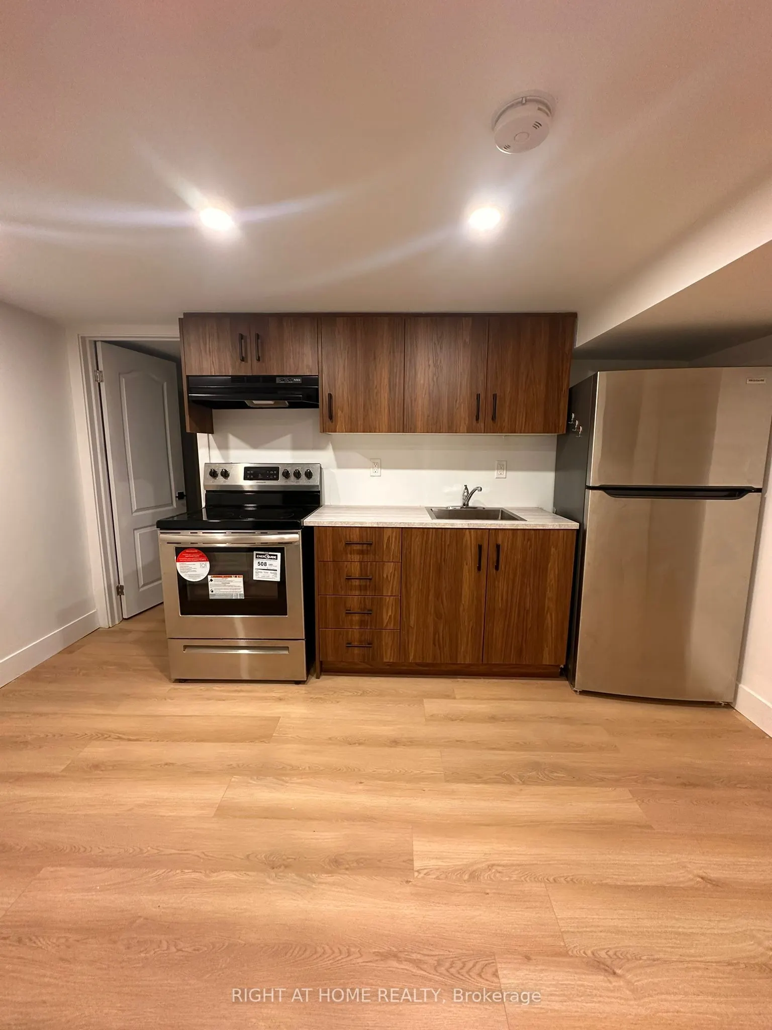24 Sunbay Court, #Bsmt 1