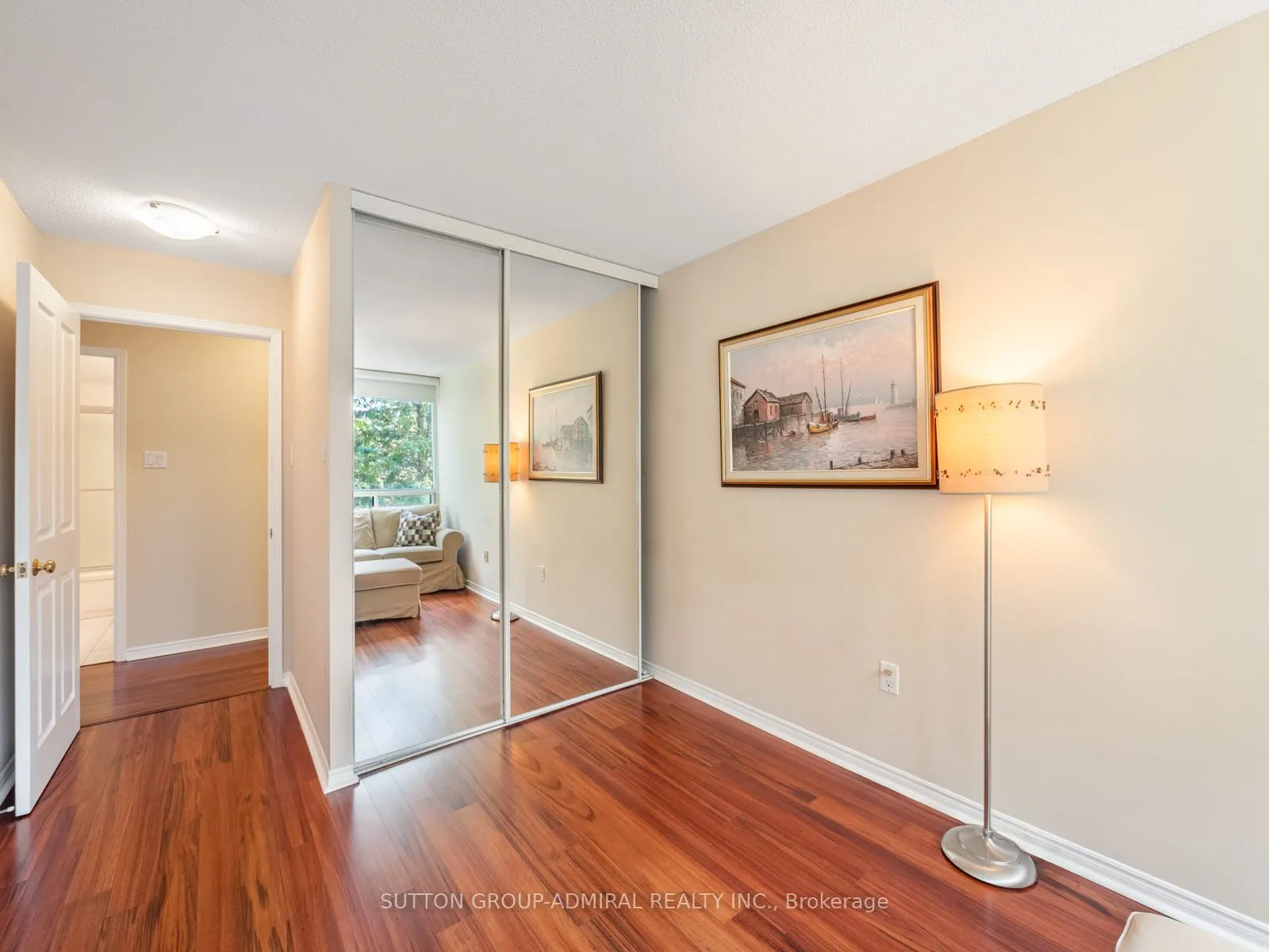 7250 Yonge Street, #407