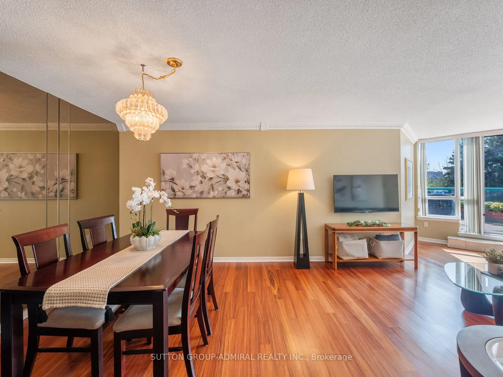 7250 Yonge Street, #407
