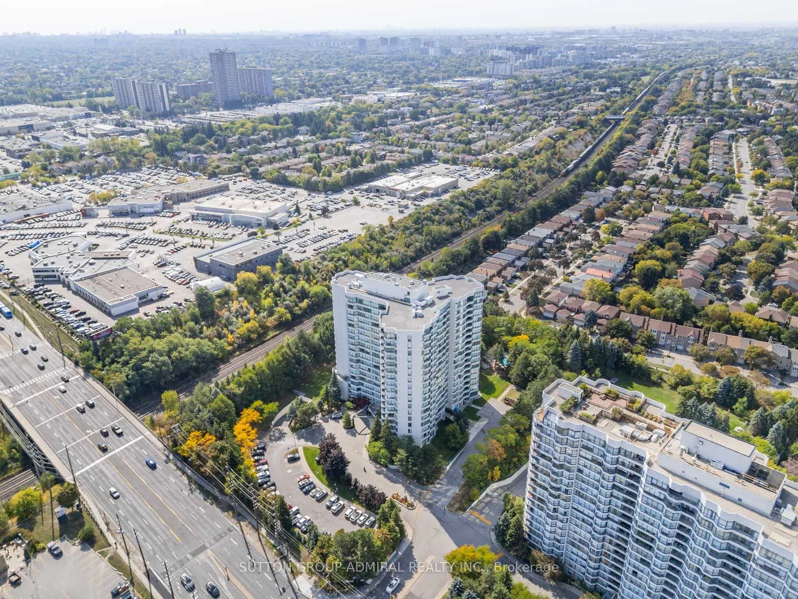 7250 Yonge Street, #407