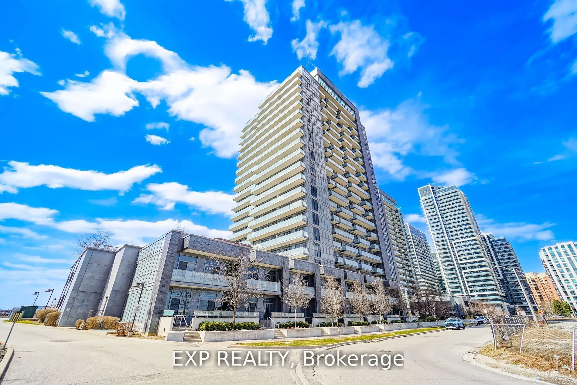 55 Oneida Crescent, #1011
