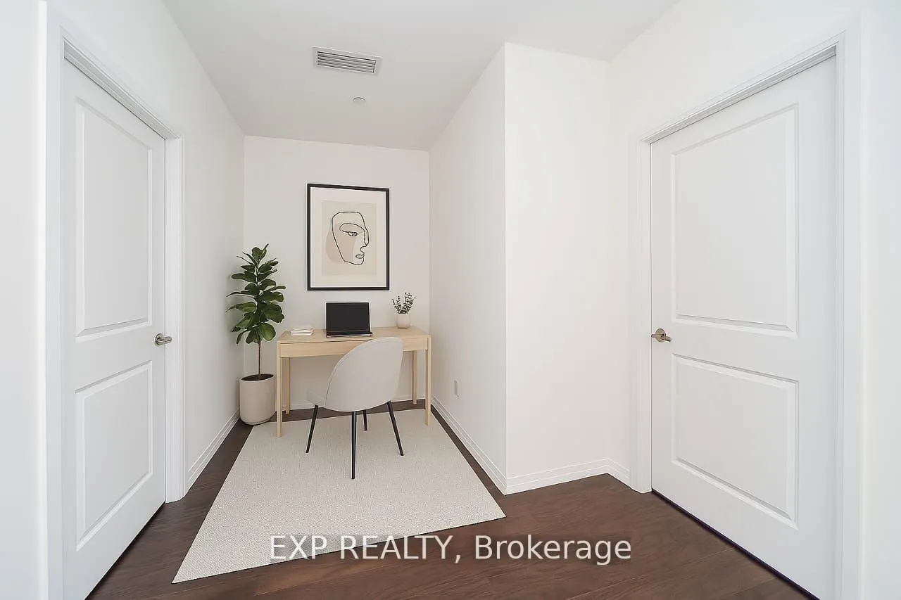55 Oneida Crescent, #1011