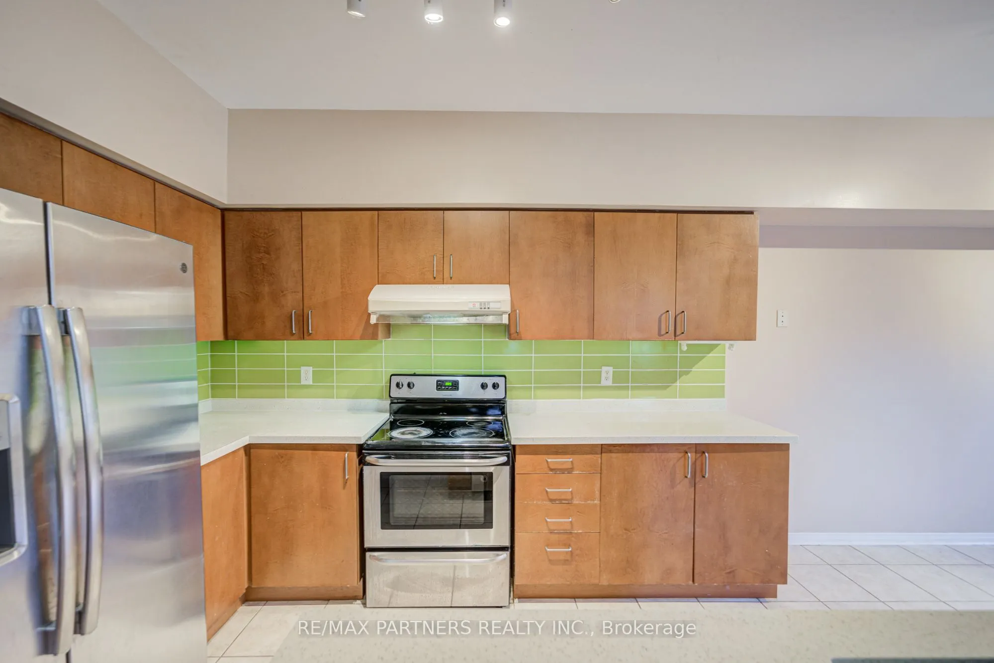 496 The Bridle Walk