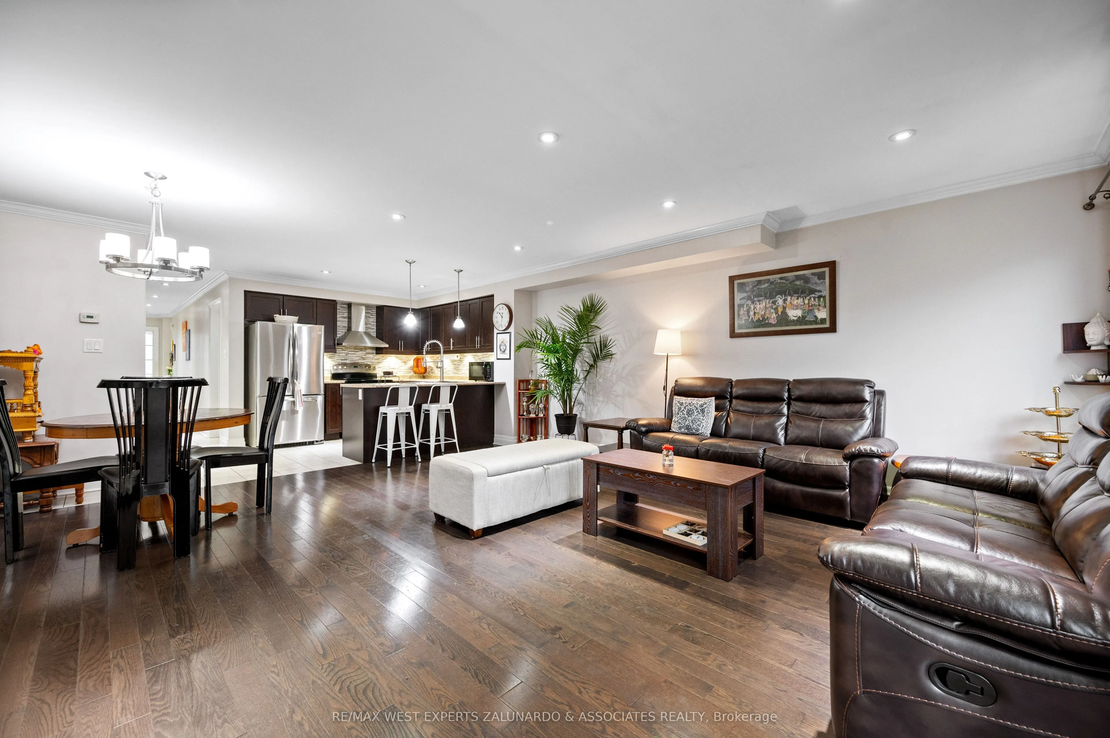 281 Meadowhawk Trail