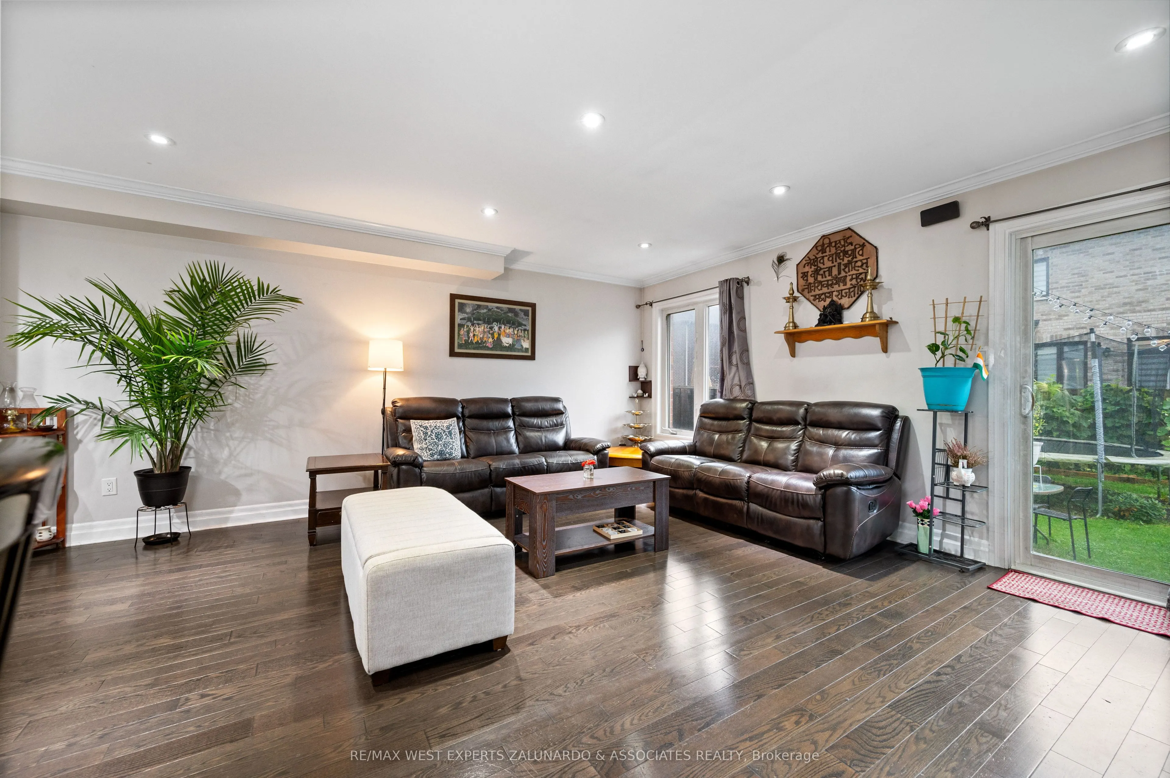 281 Meadowhawk Trail