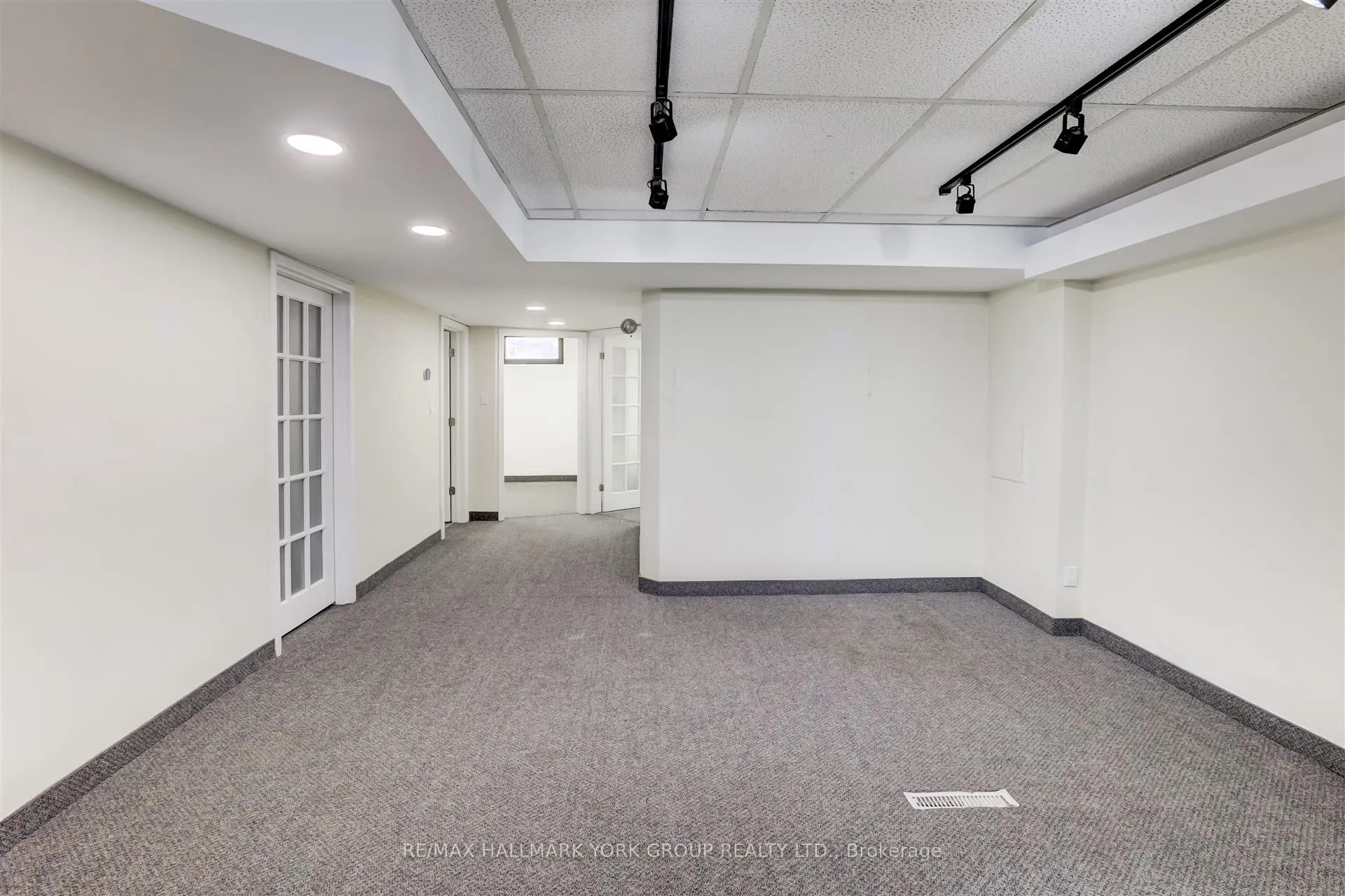 15064 Yonge Street