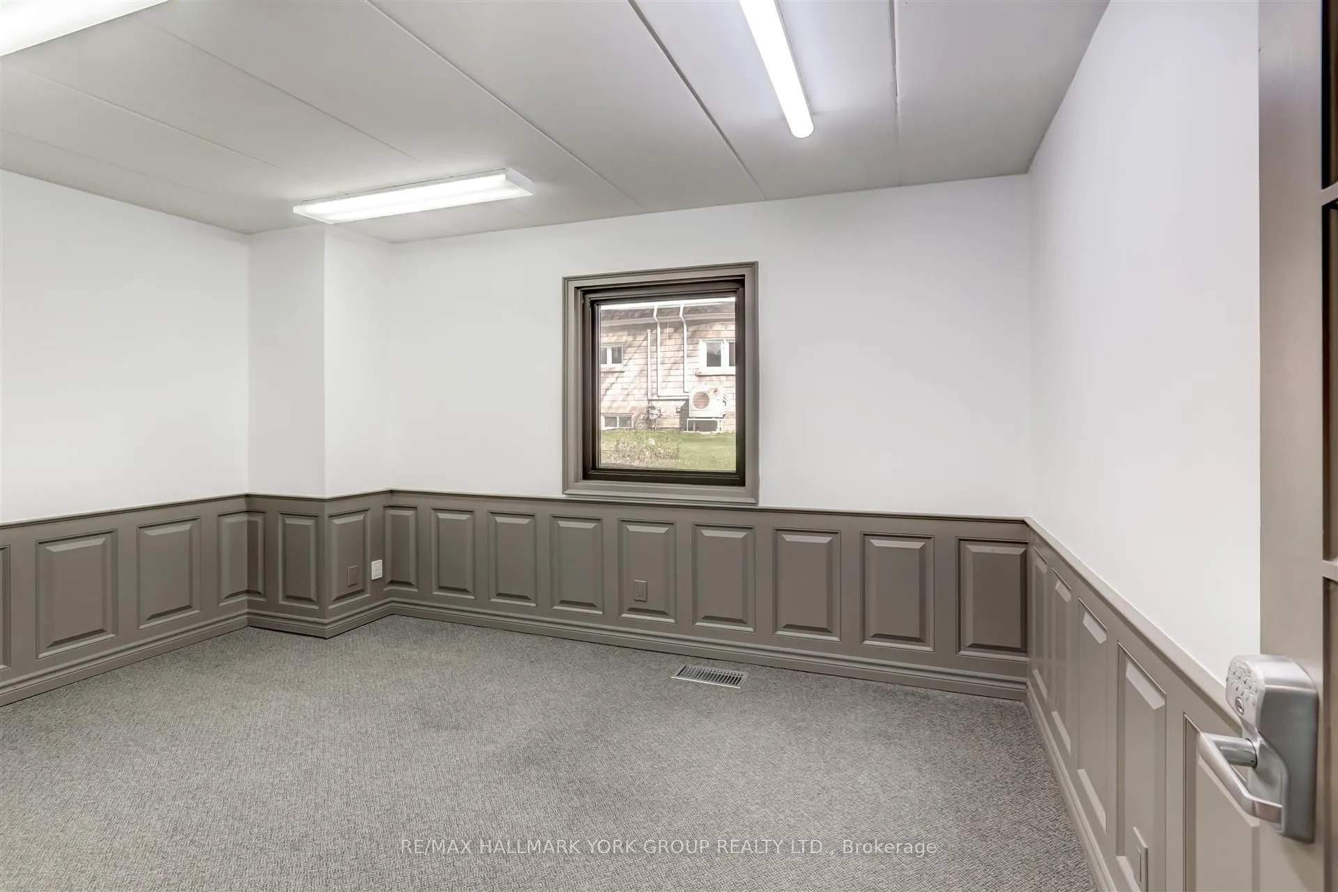 15064 Yonge Street