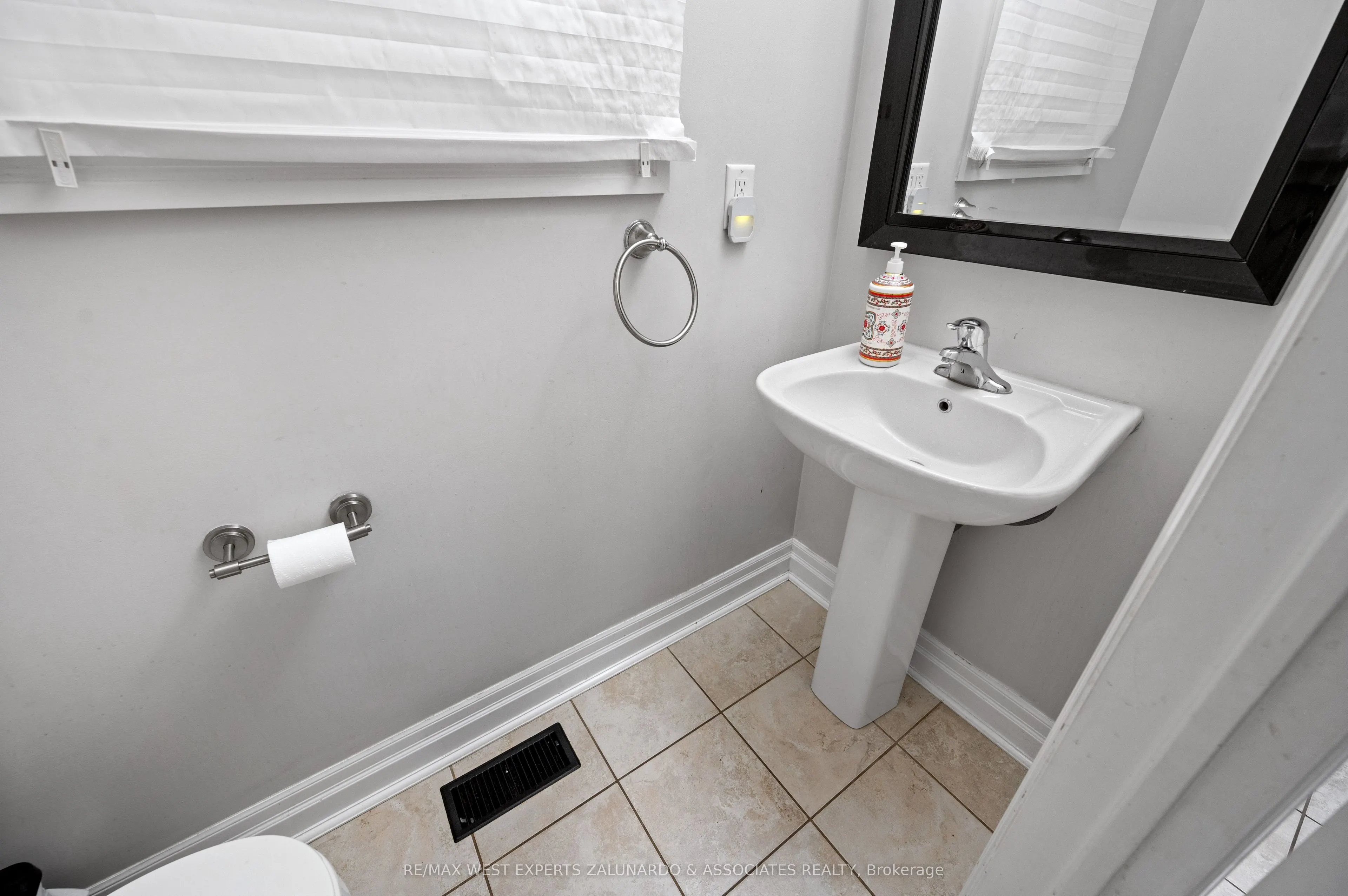 281 Meadowhawk Trail