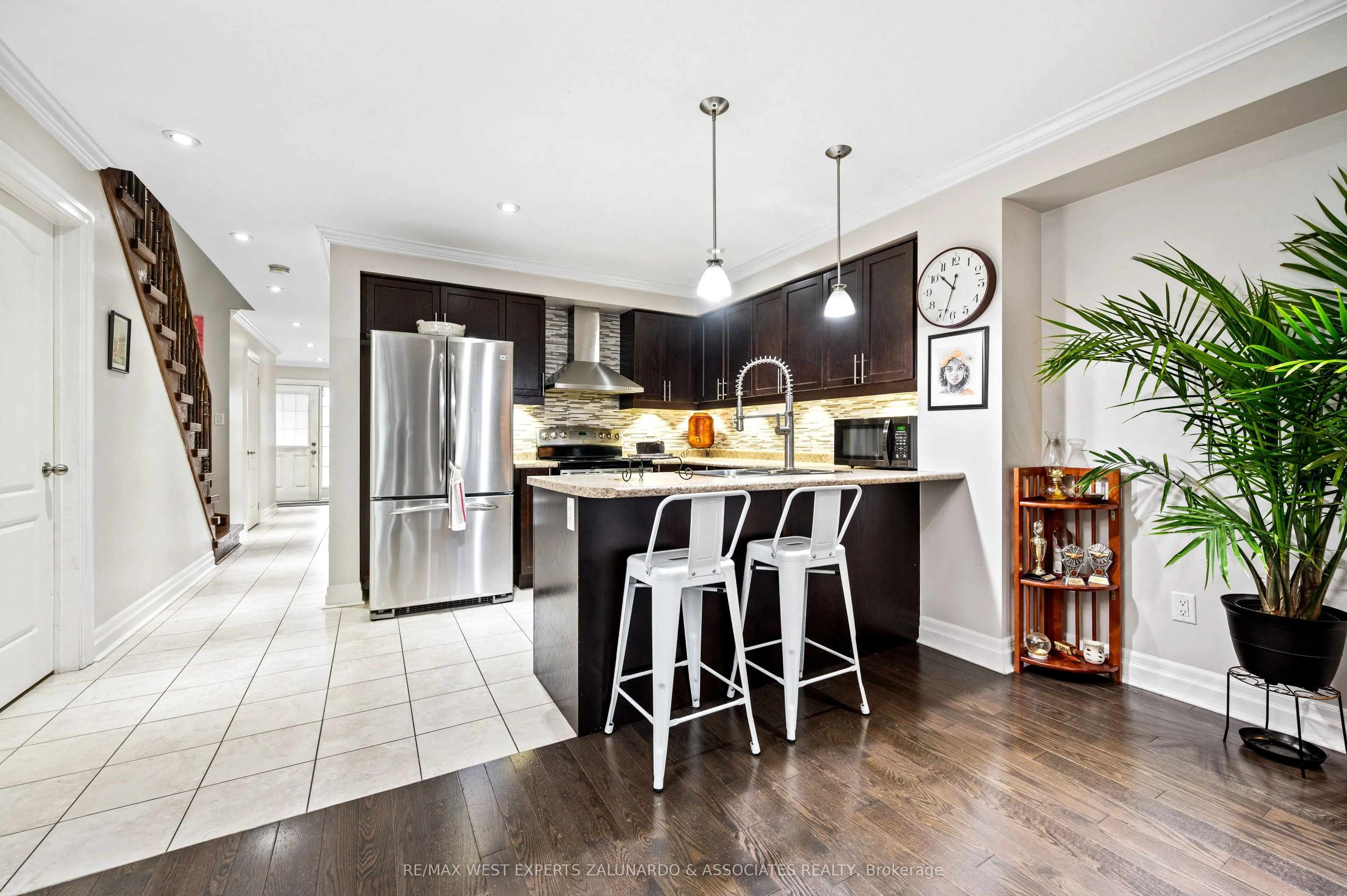 281 Meadowhawk Trail