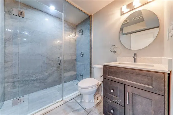 22 Sunderland Meadows Drive N