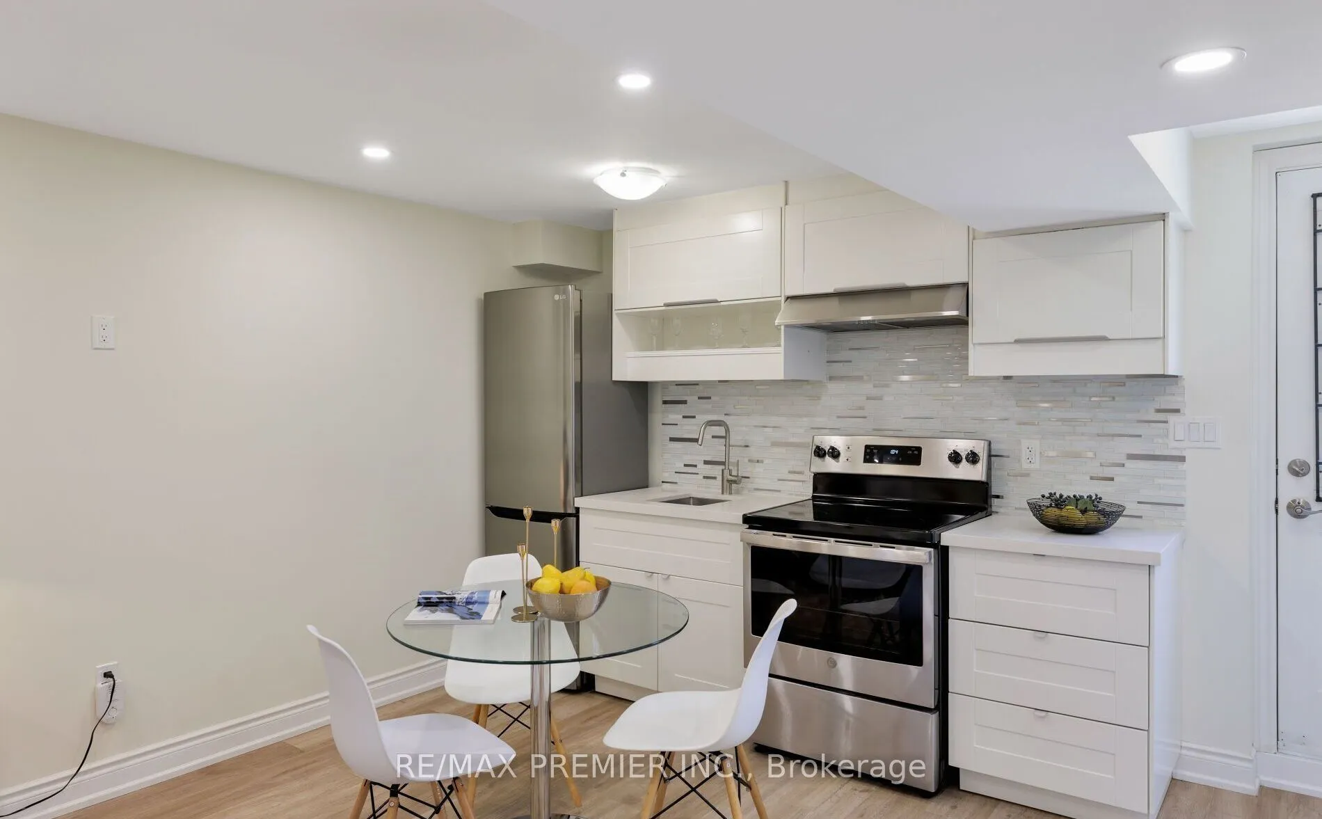 156 Lindenshire Avenue, #Lower