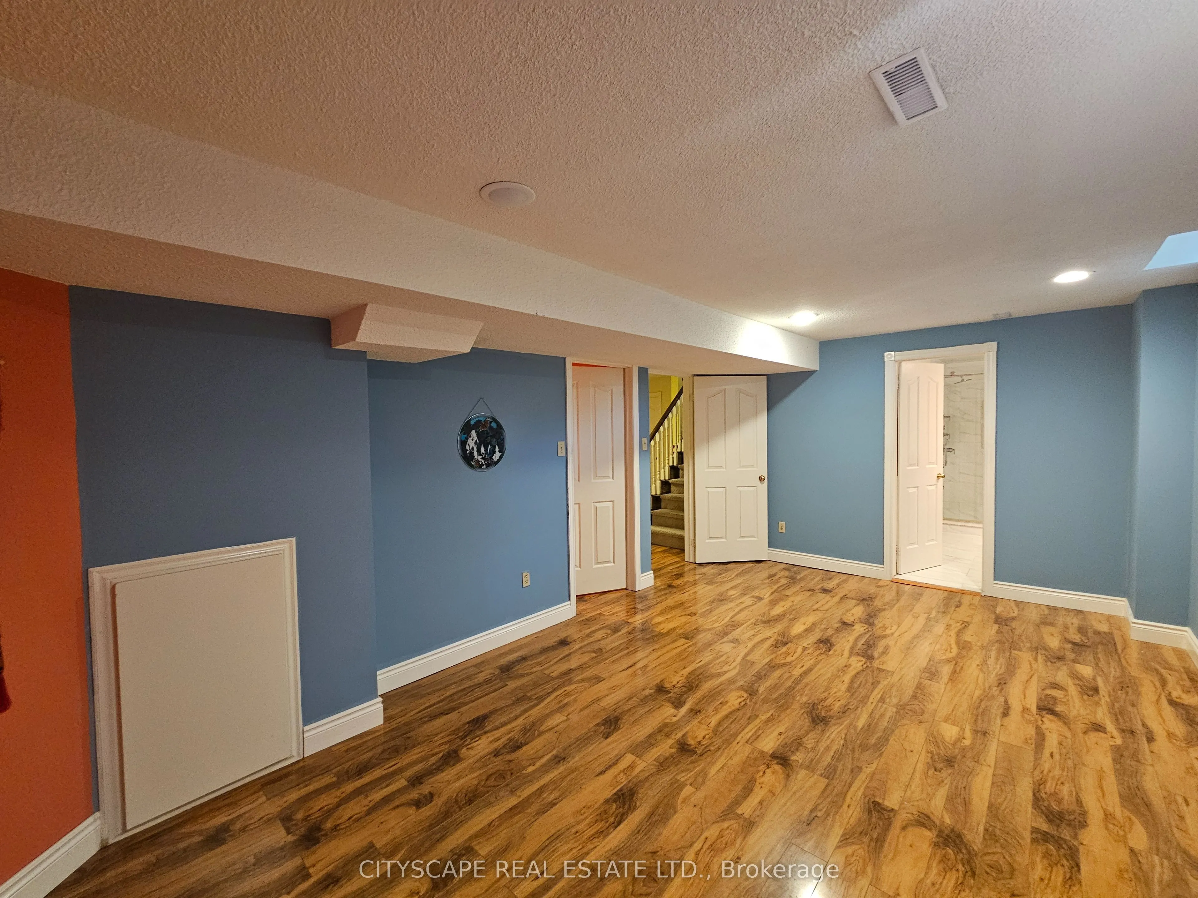 406 Weldrick Road E