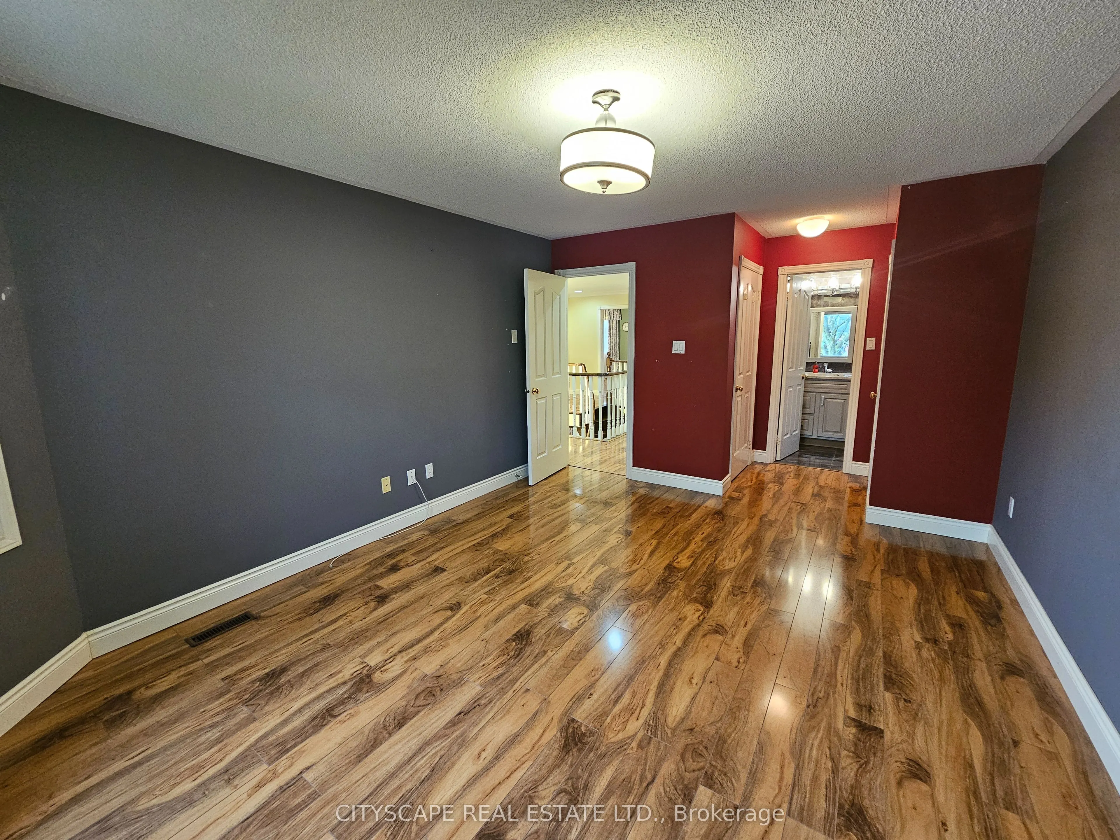 406 Weldrick Road E