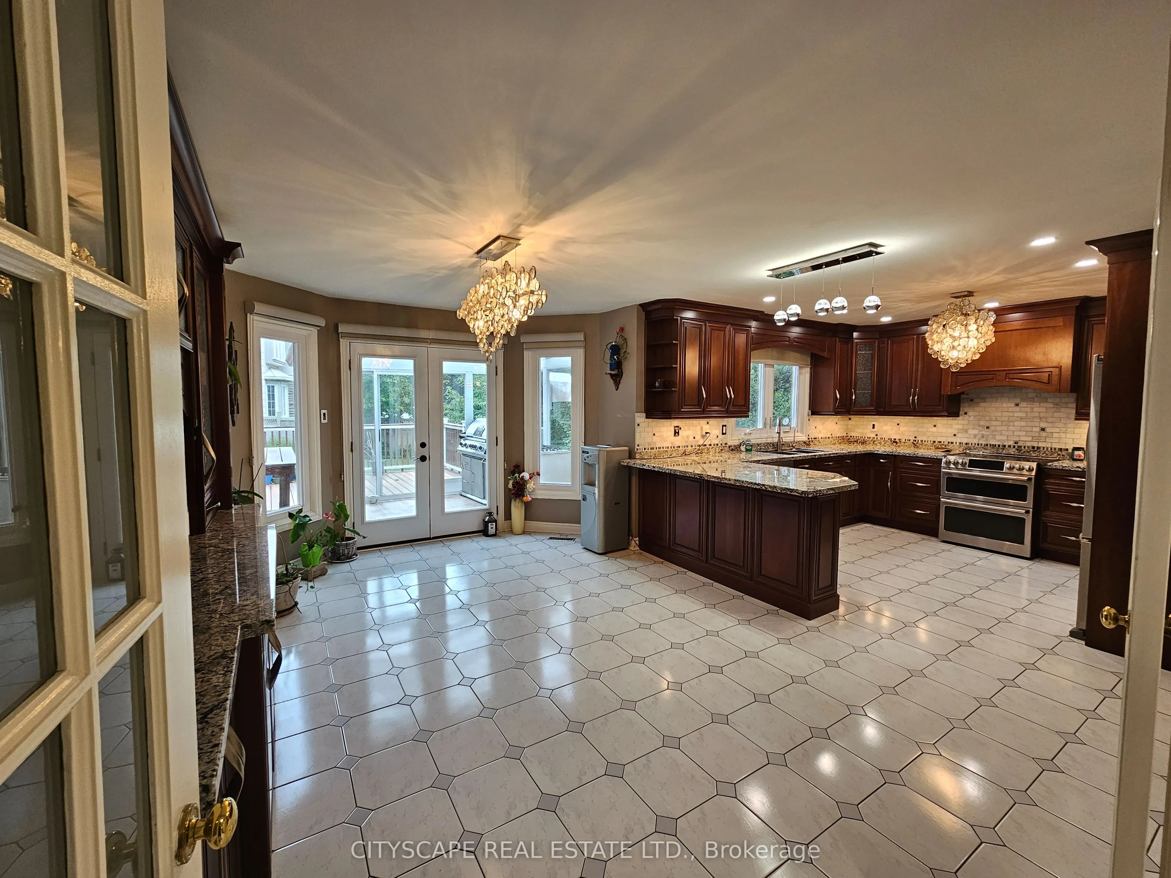 406 Weldrick Road E