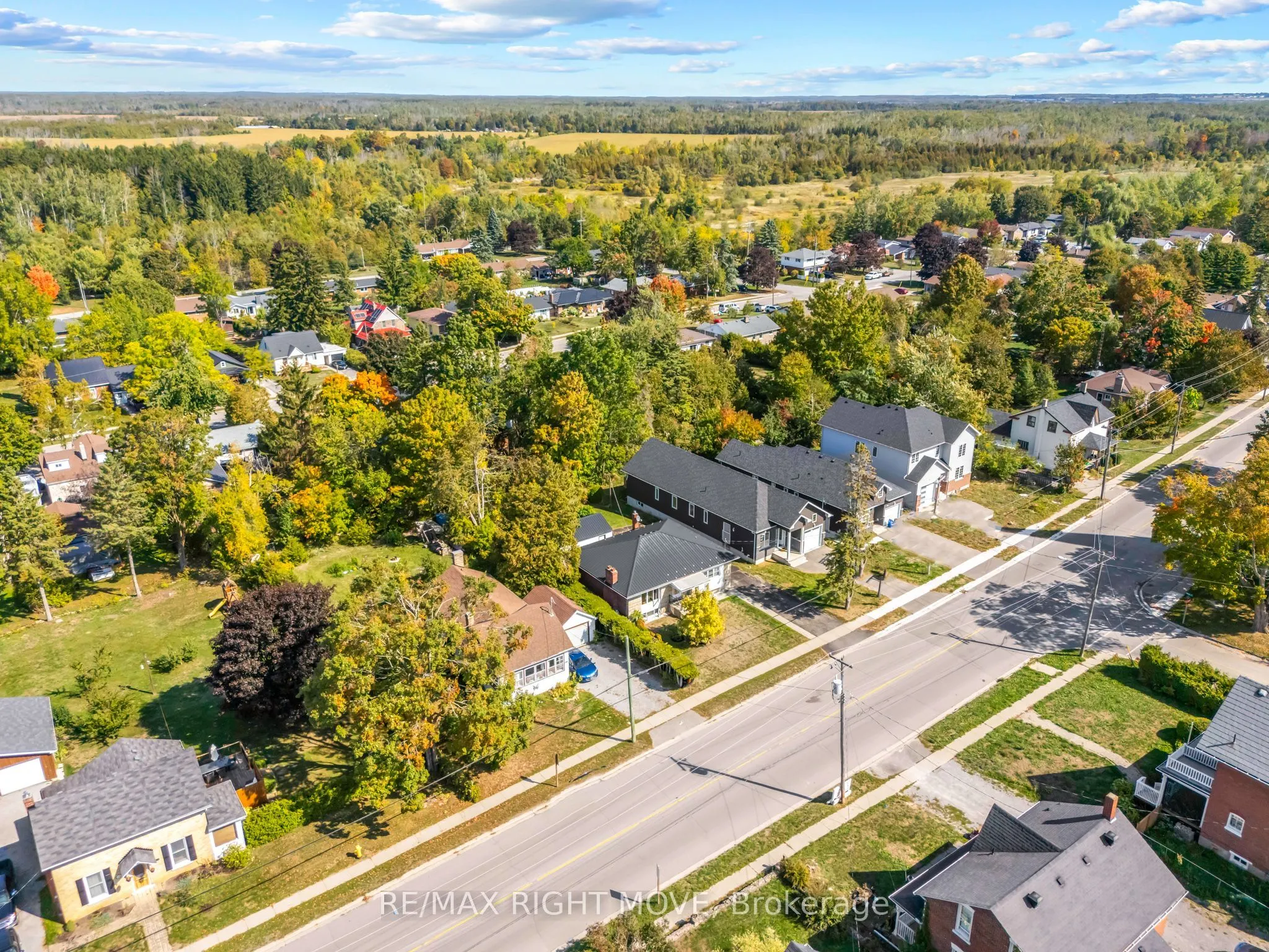 504 Simcoe Street