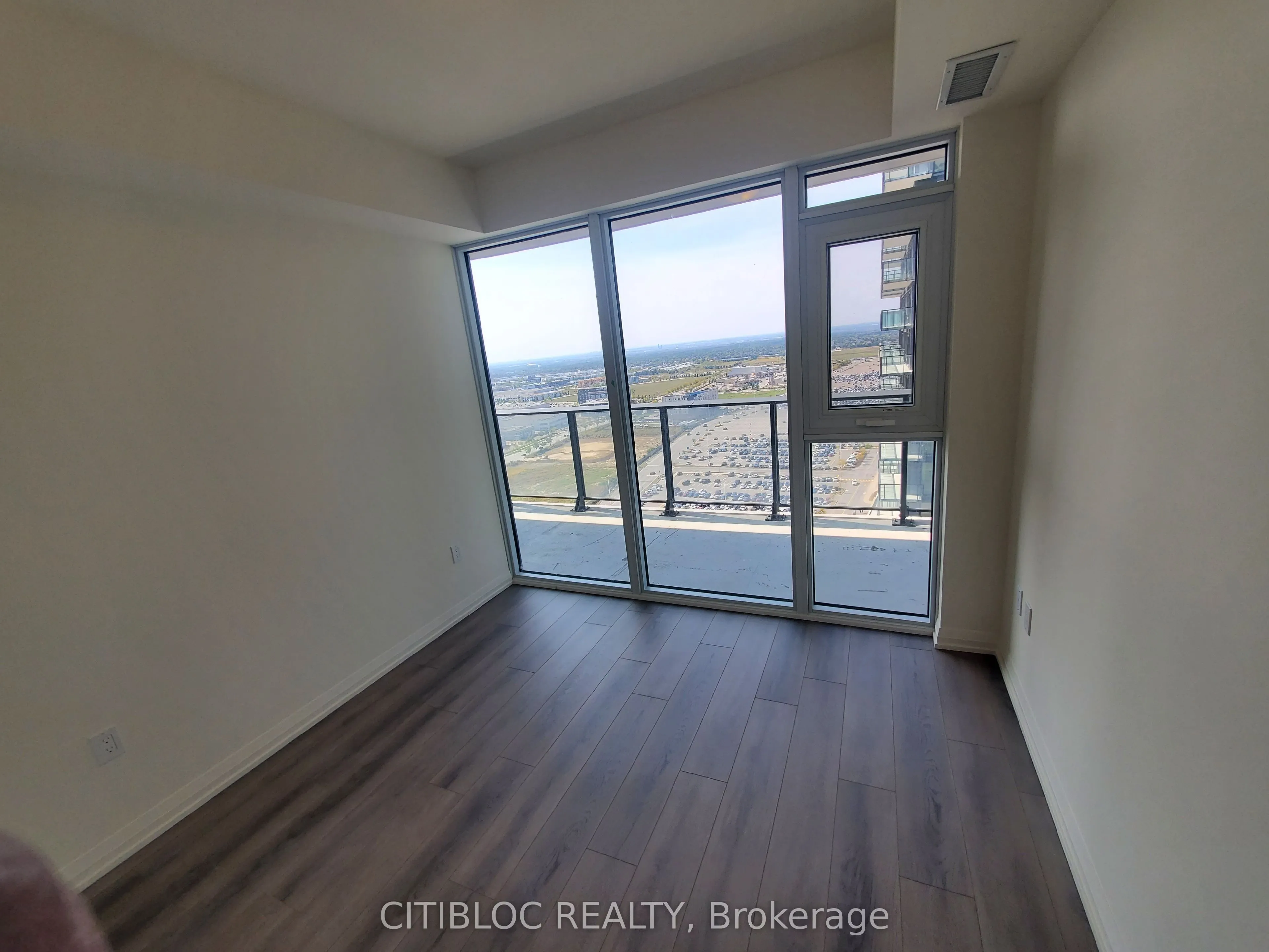 8960 Jane Street, #2311
