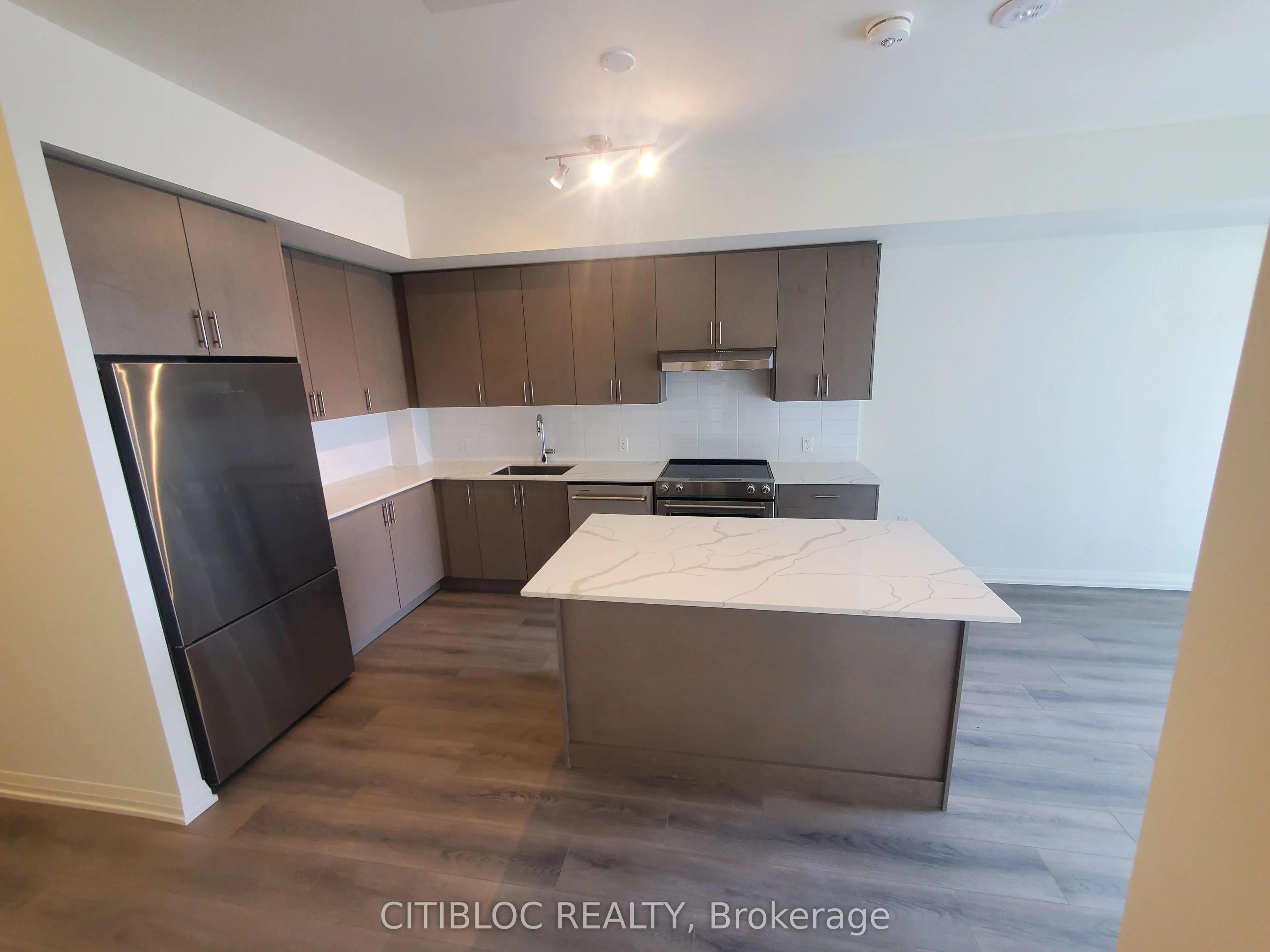 8960 Jane Street, #2311