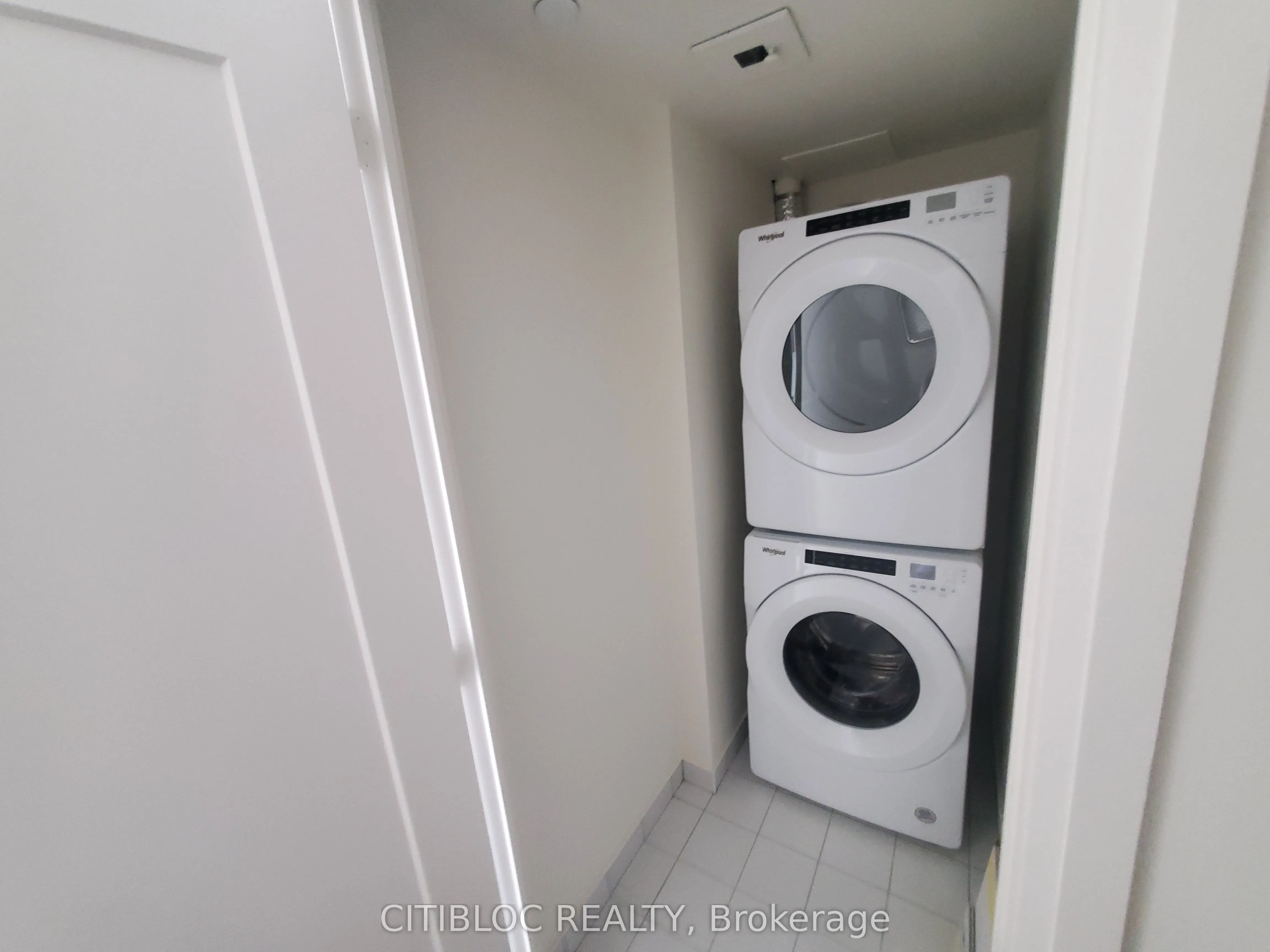 8960 Jane Street, #2311