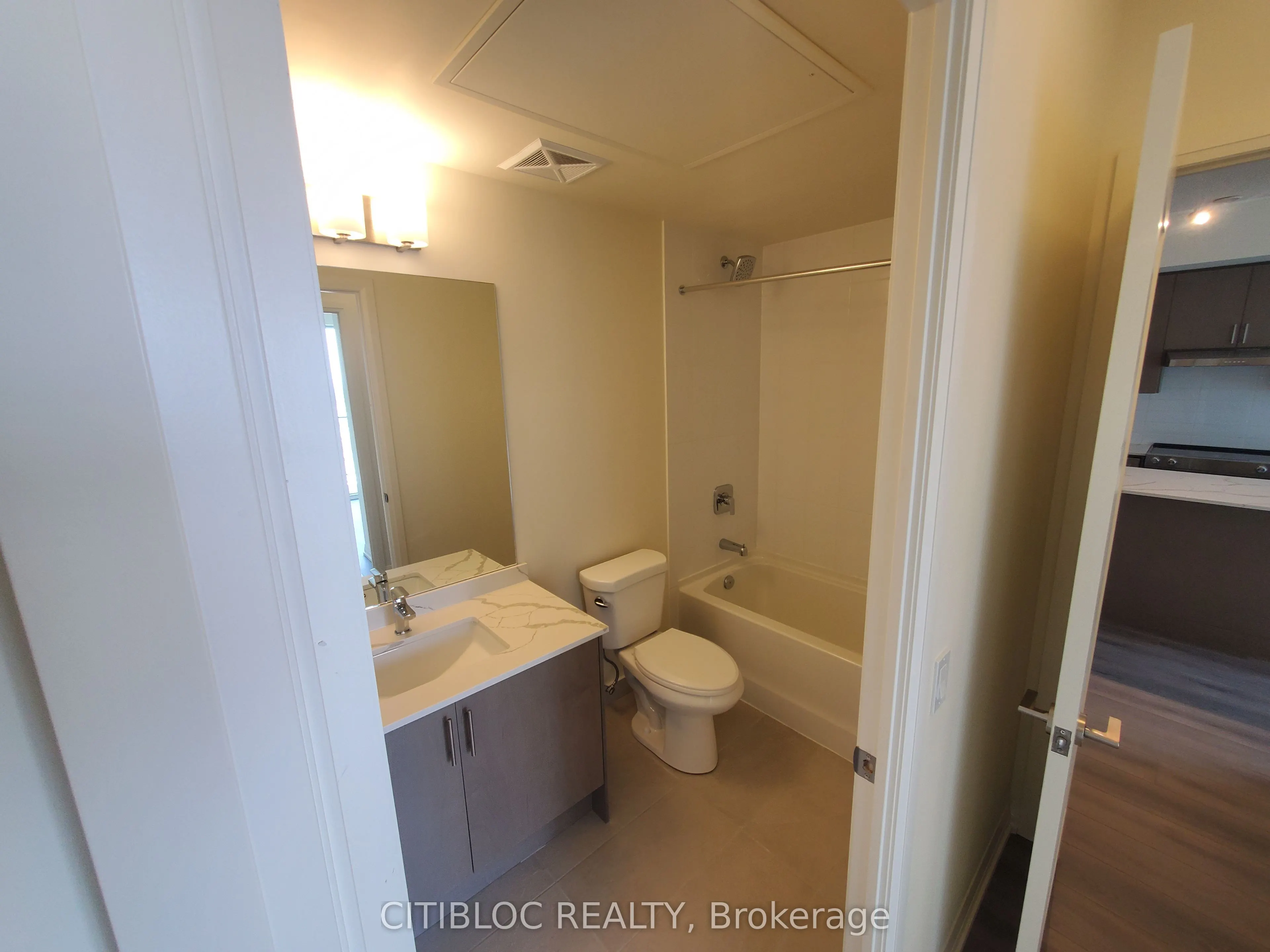 8960 Jane Street, #2311