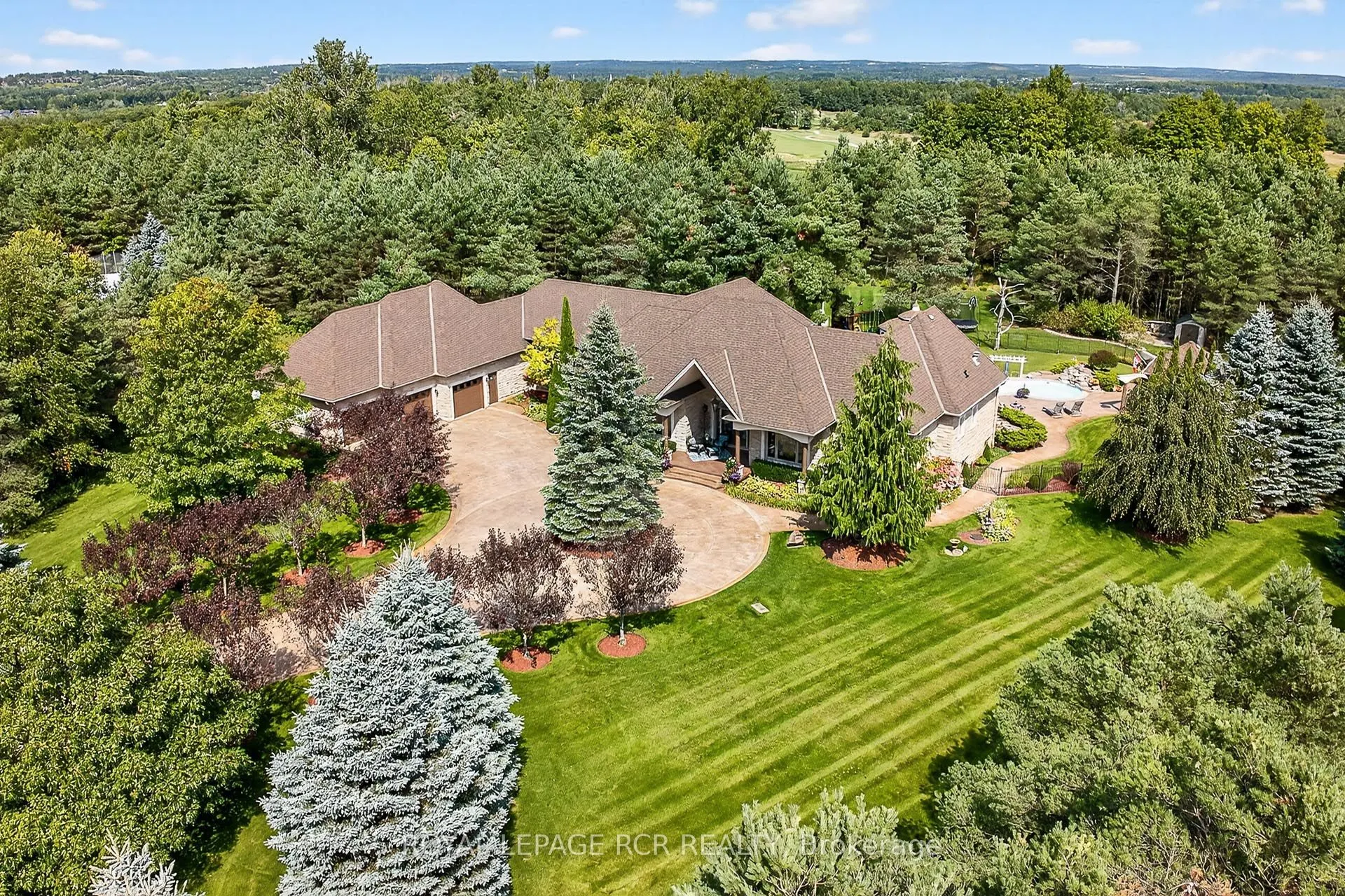 7 Sugarbush Lane