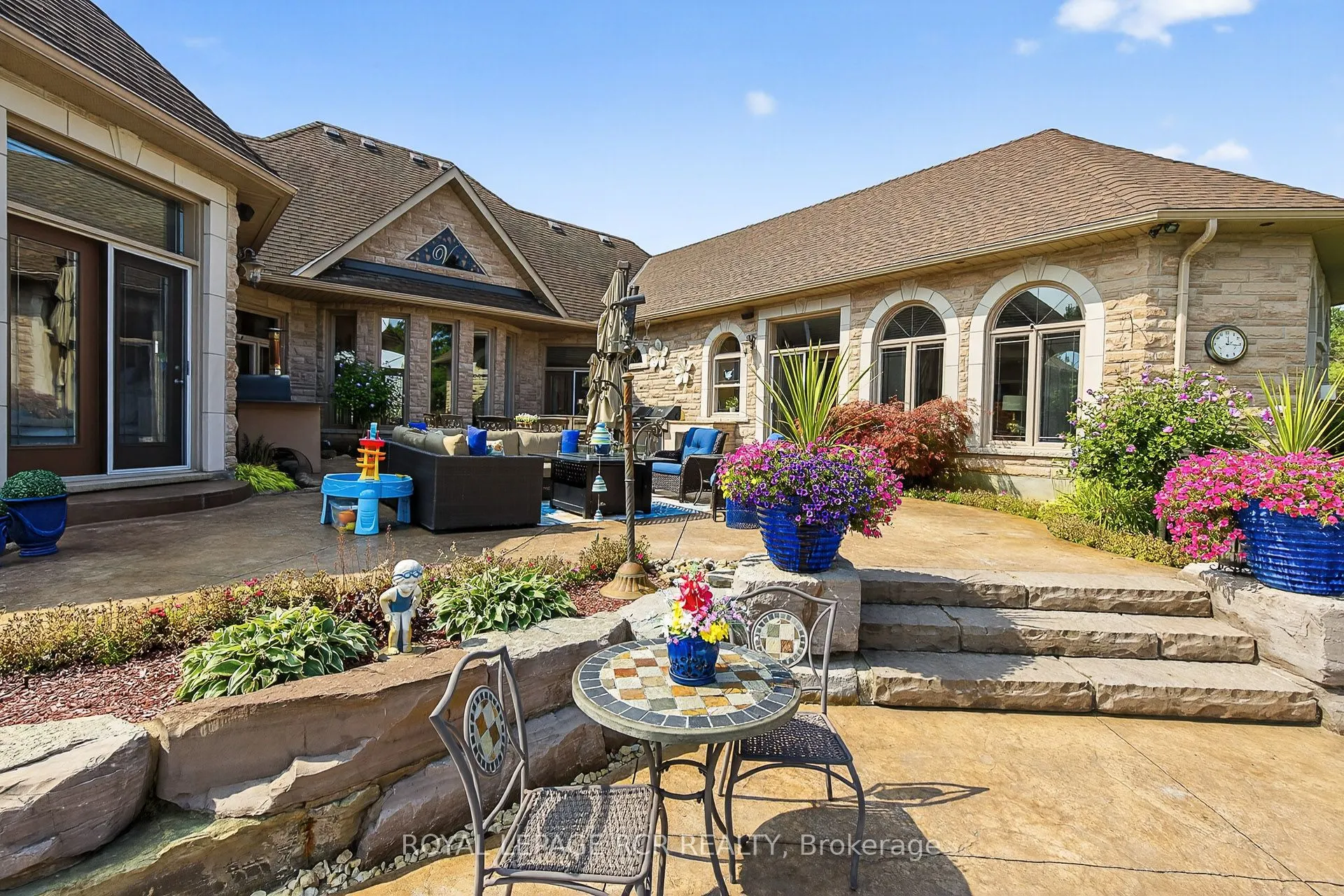7 Sugarbush Lane