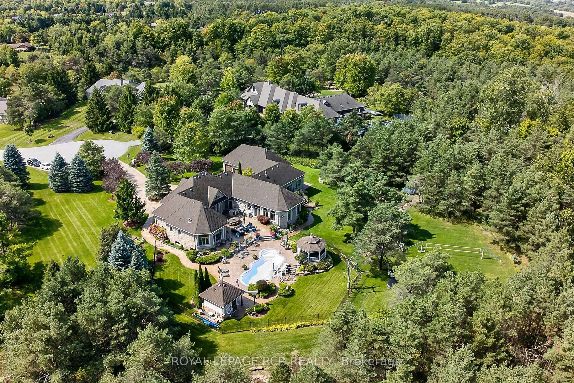 7 Sugarbush Lane
