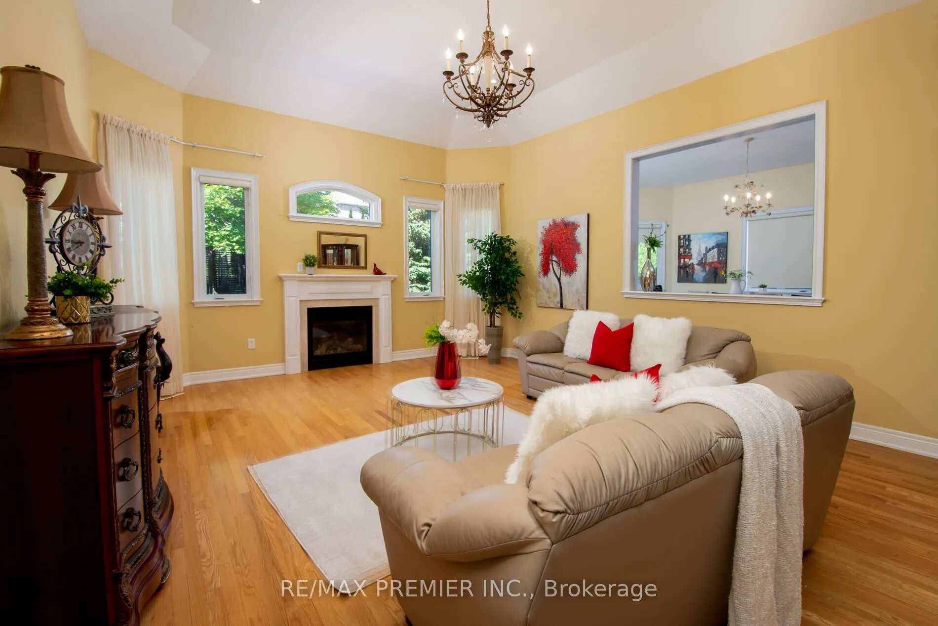 28 Timberwood Drive