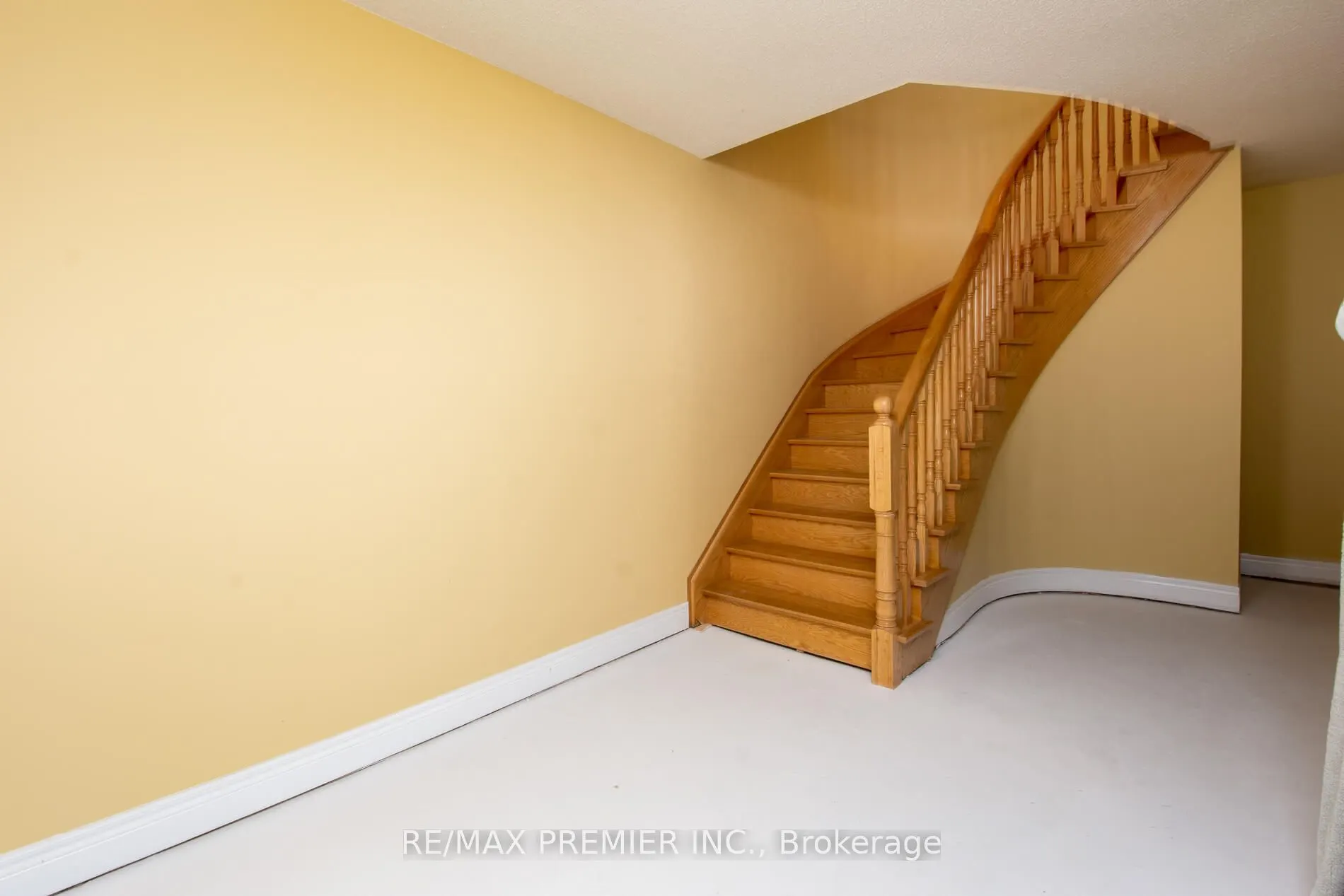 28 Timberwood Drive